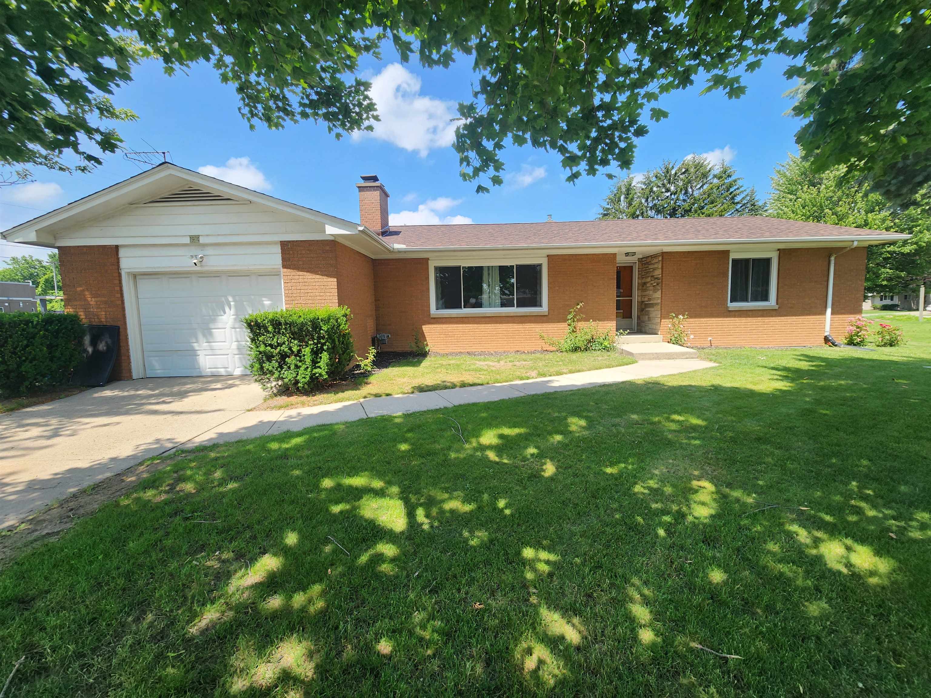 1974 W Youngs Ditch Road
