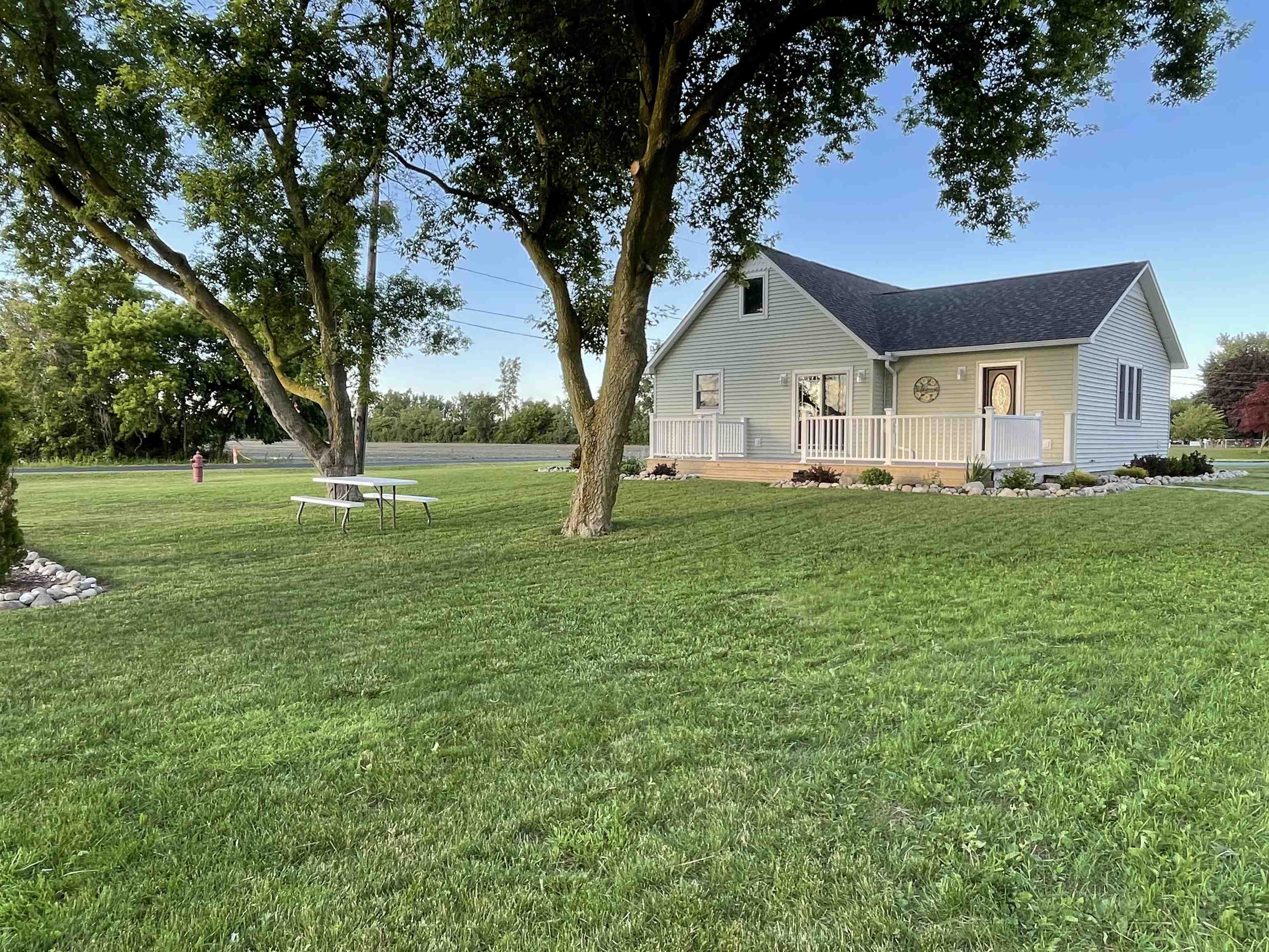 1285 W Nebobish Rd Road
