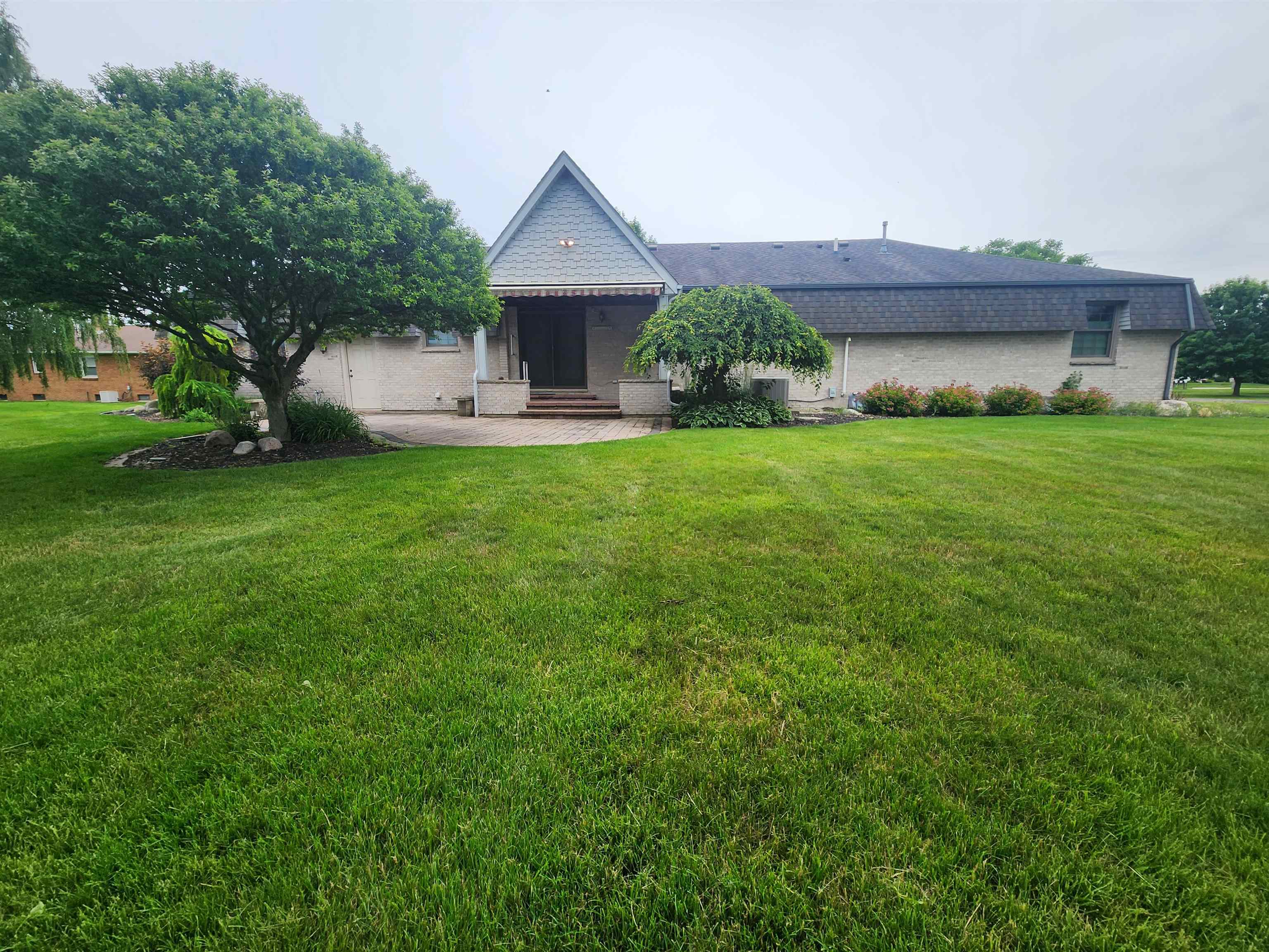 316 W Midland Road