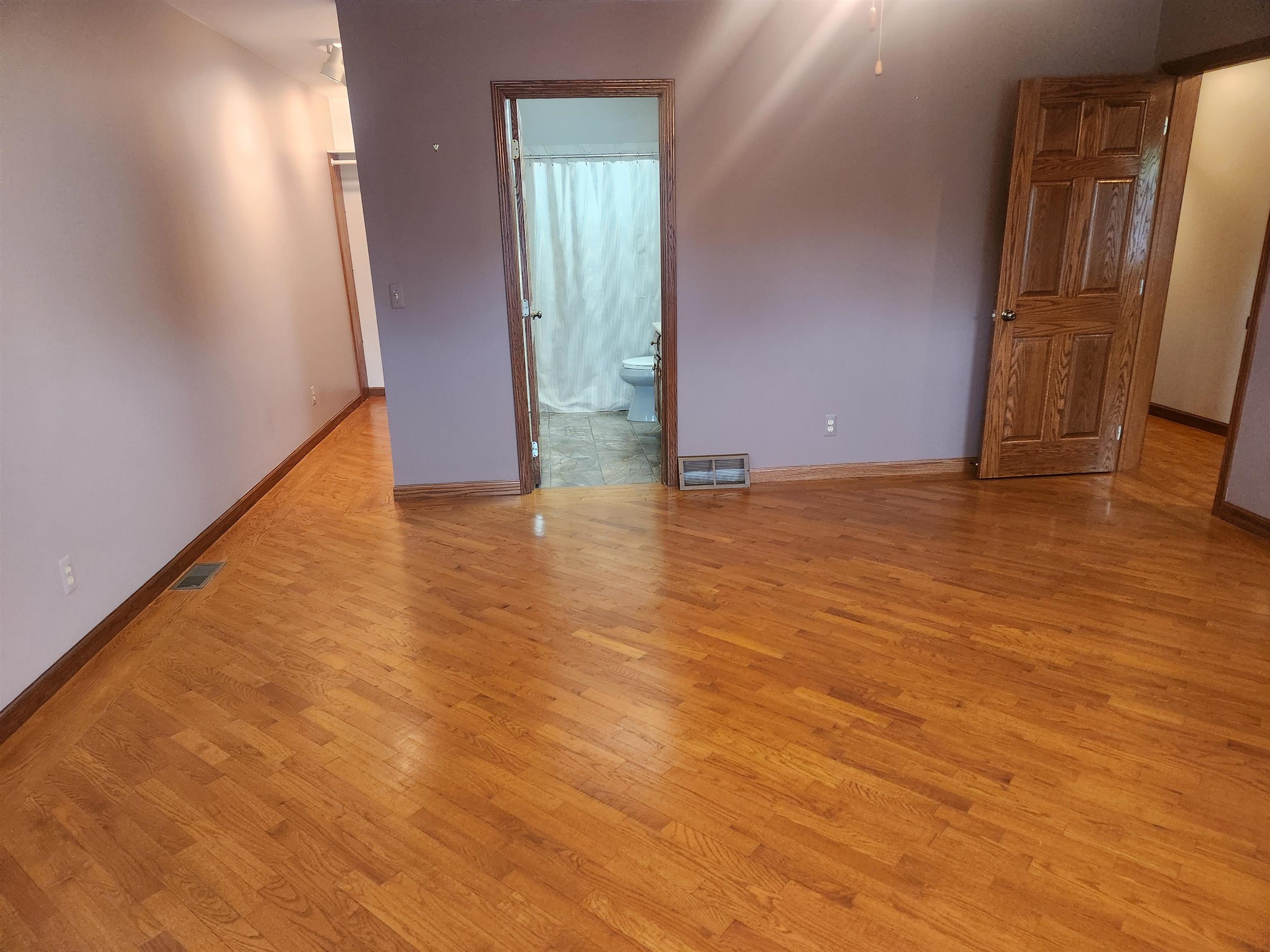 316 W Midland Road