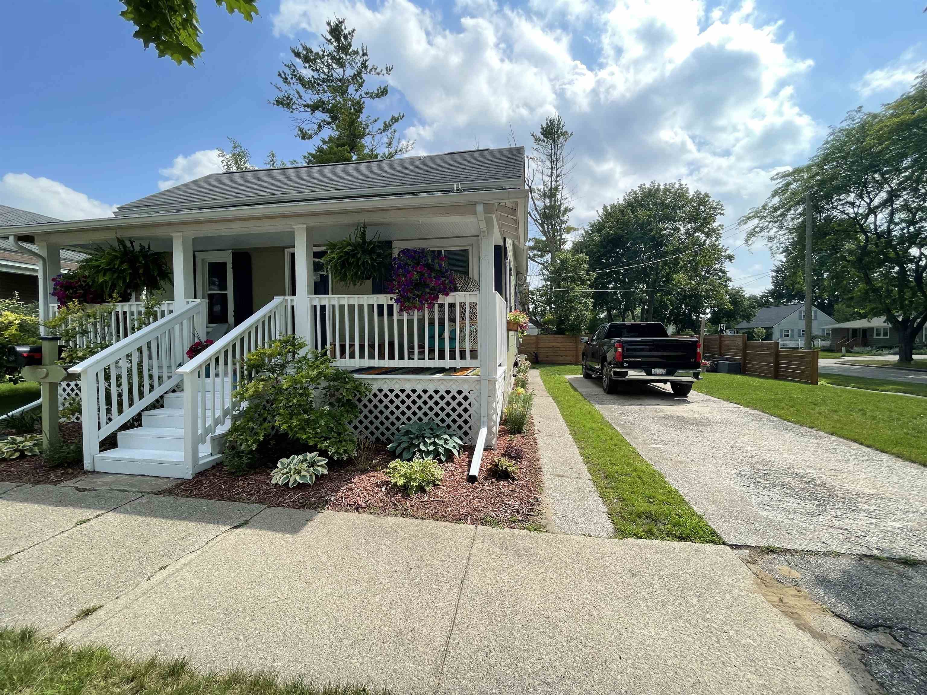200 E Crump Road