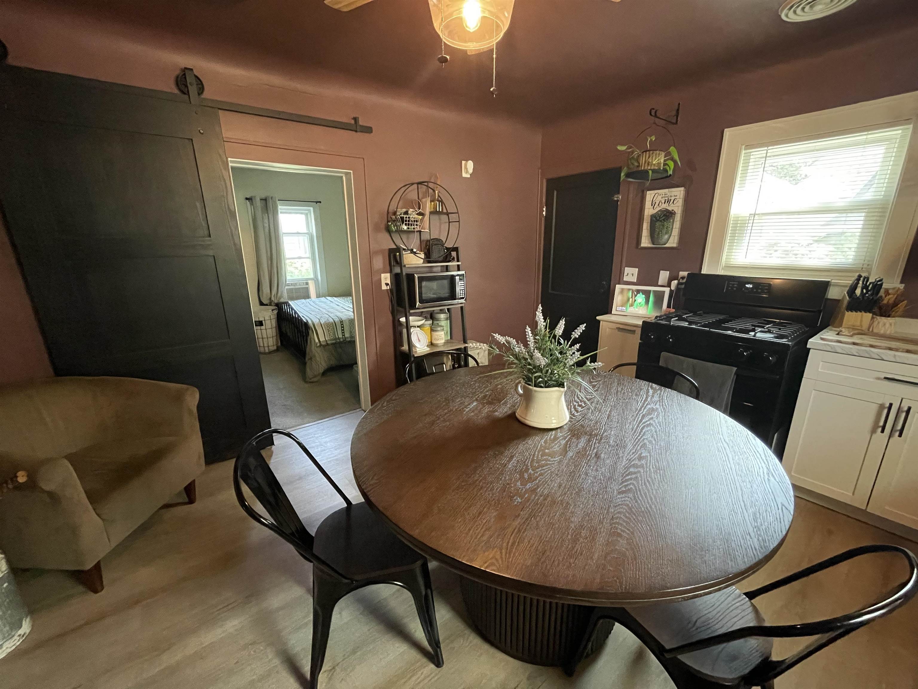 200 E Crump Road