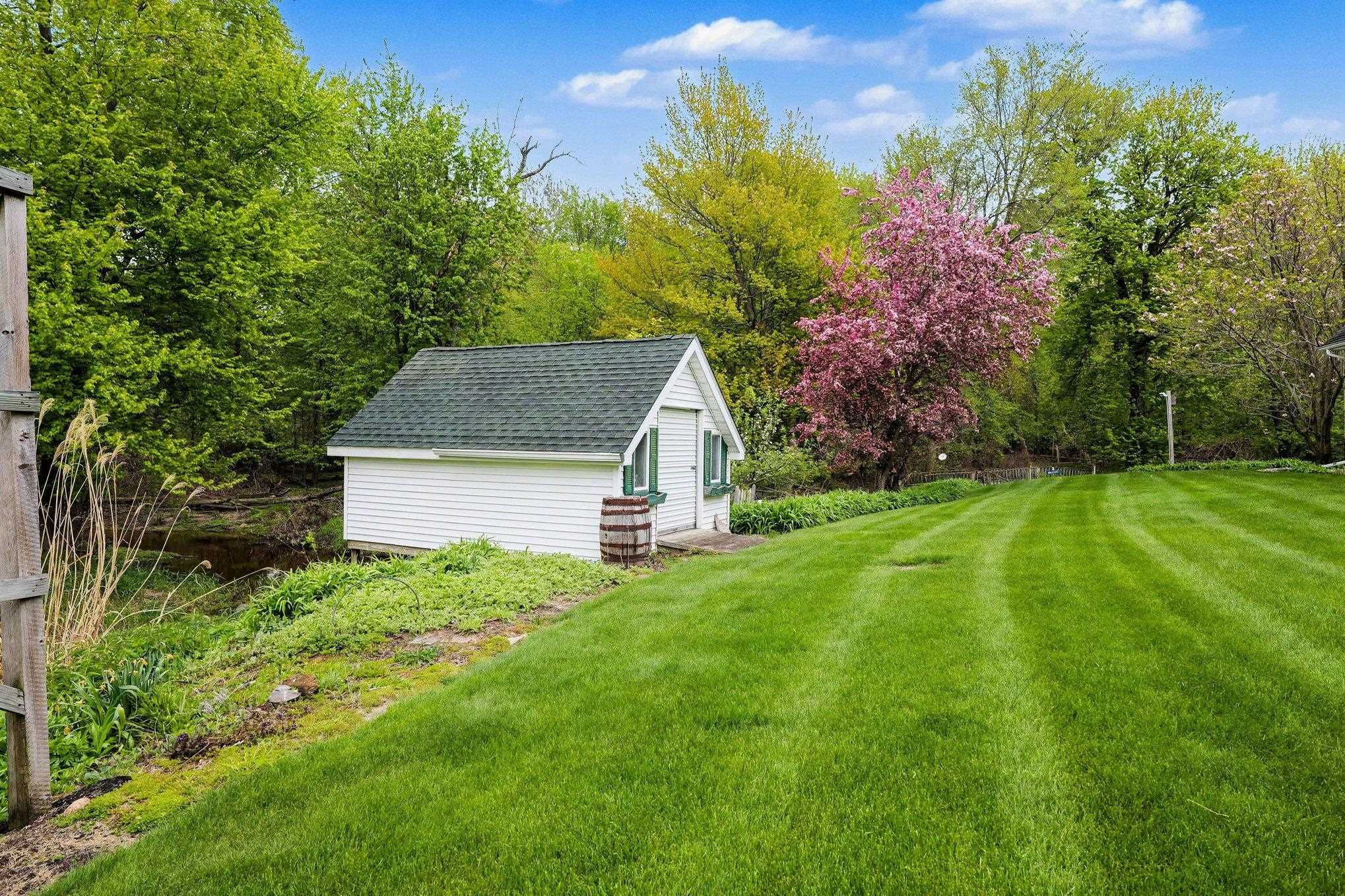 3095 S 9 mile Road