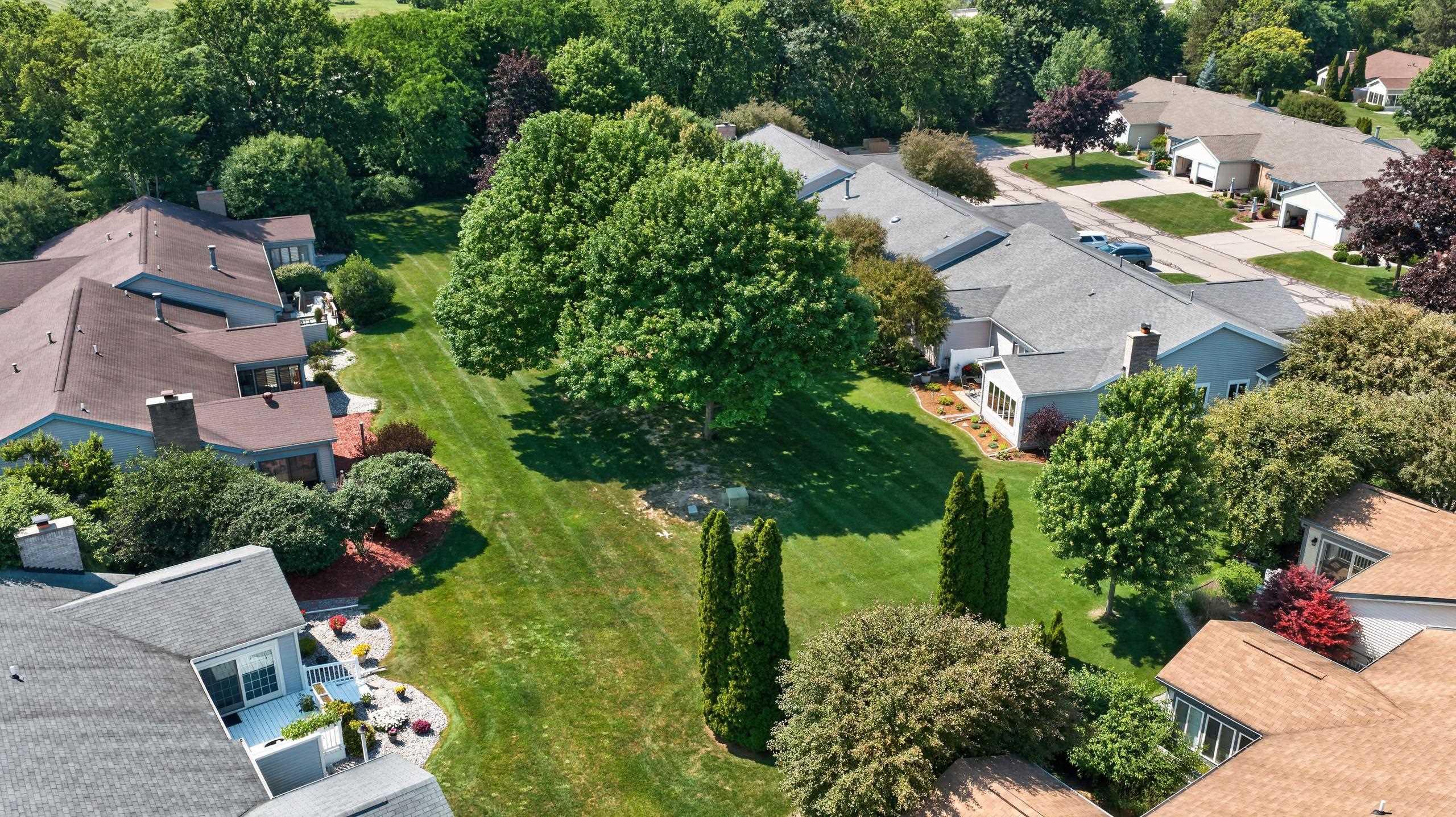 4848 Appletree Lane