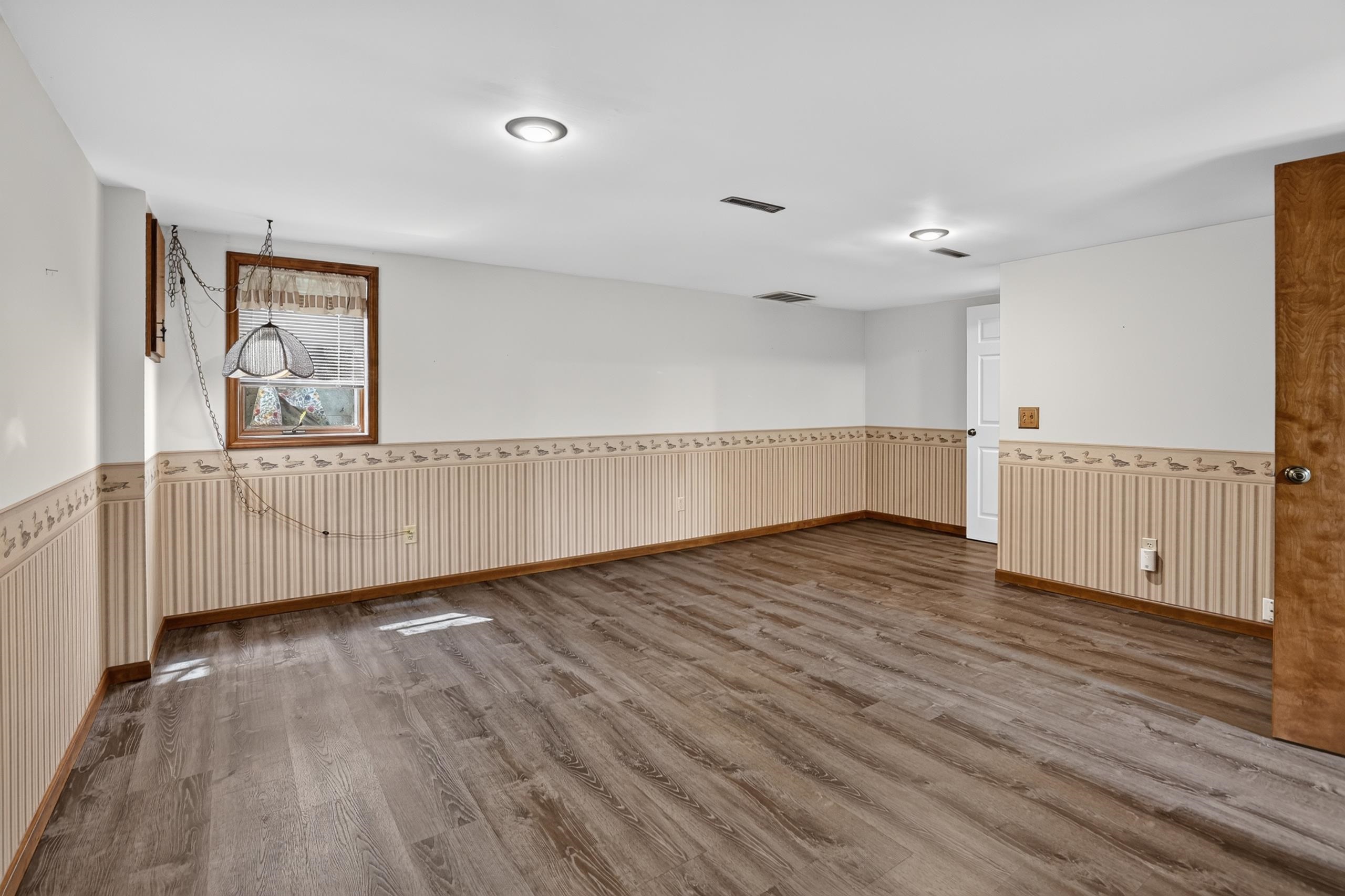 4848 Appletree Lane