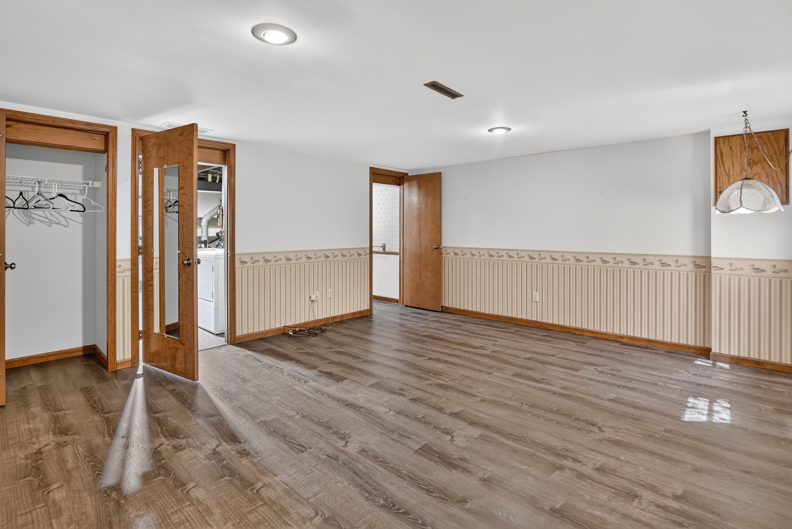 4848 Appletree Lane