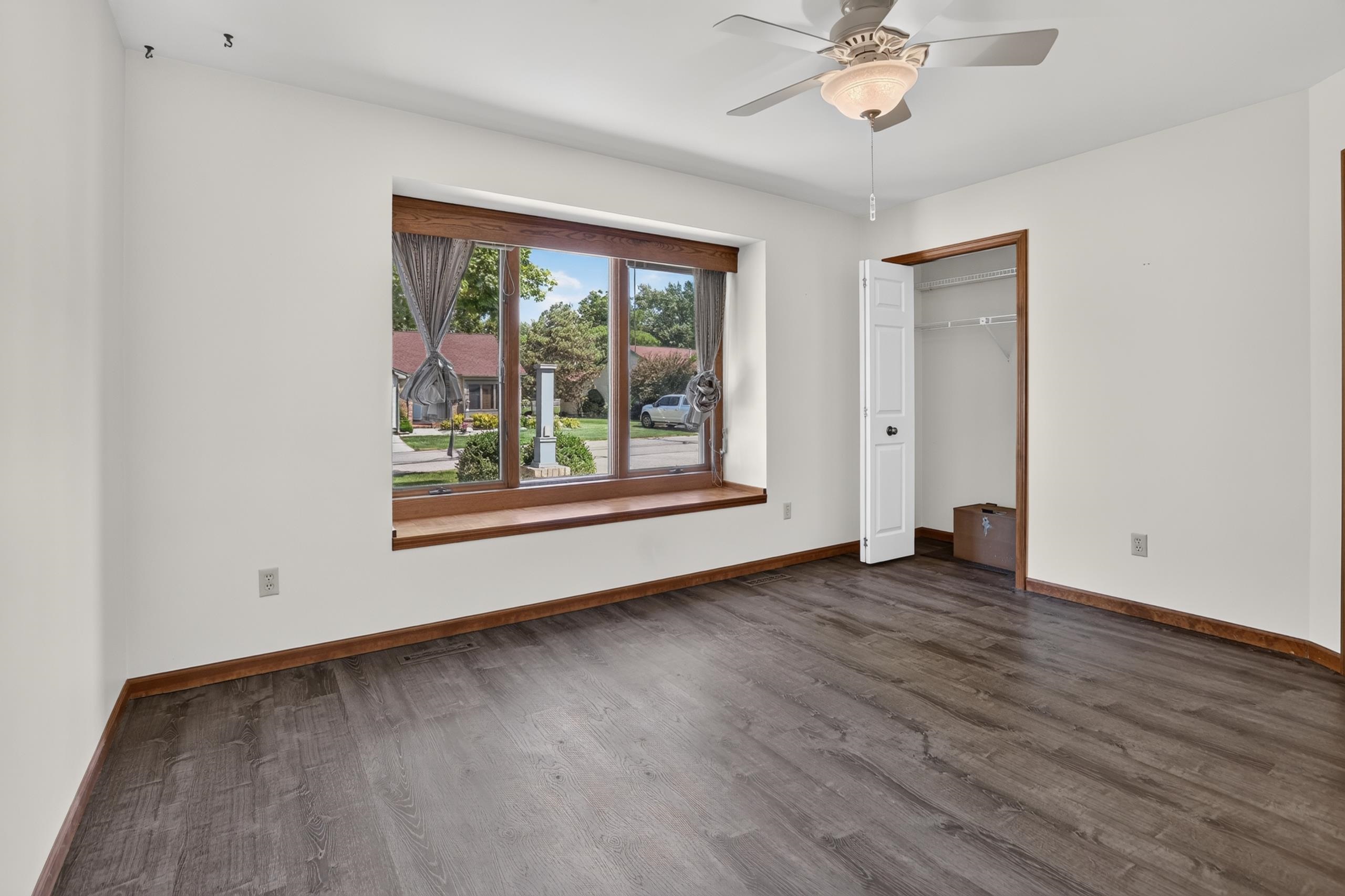 4848 Appletree Lane
