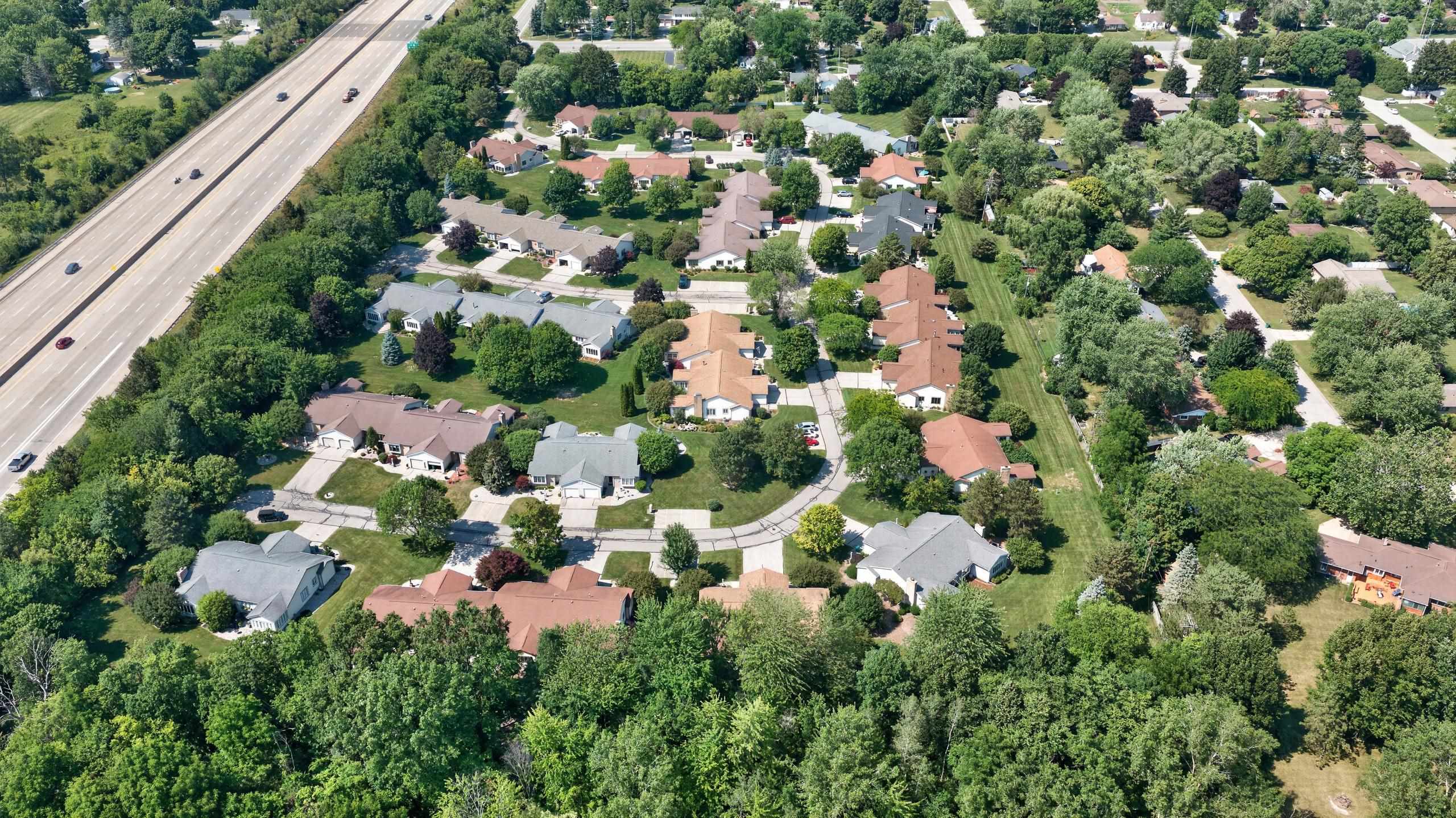 4848 Appletree Lane