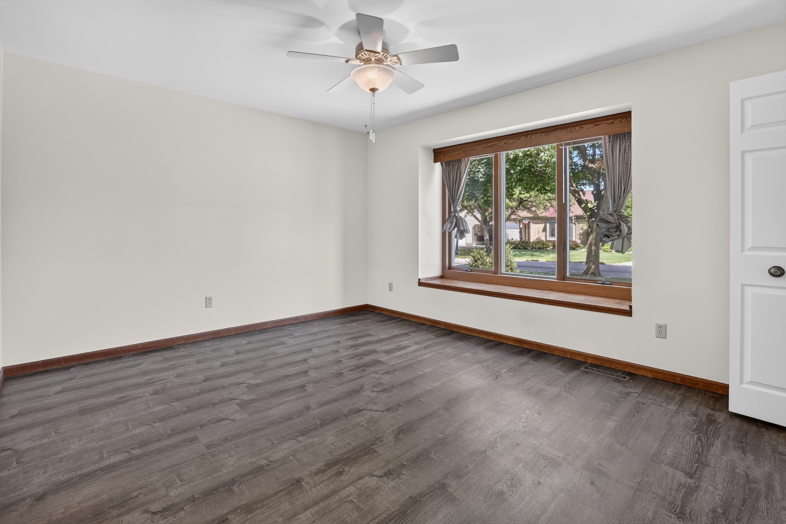 4848 Appletree Lane