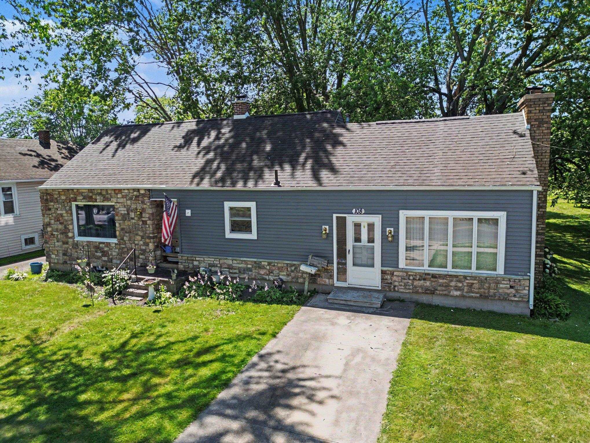 108 Scheurmann Street