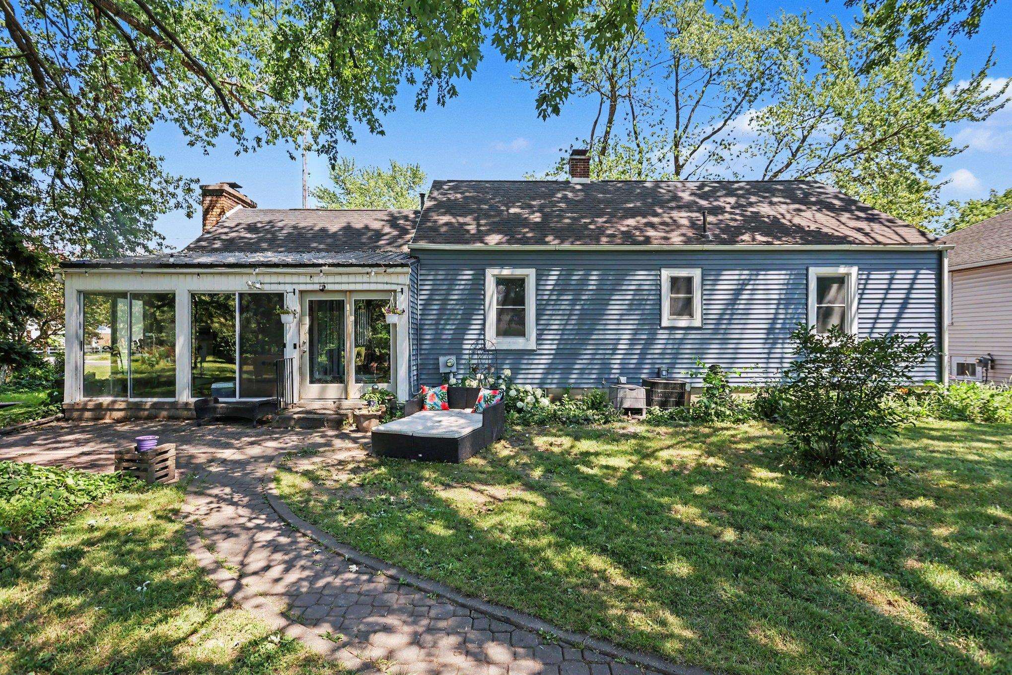 108 Scheurmann Street