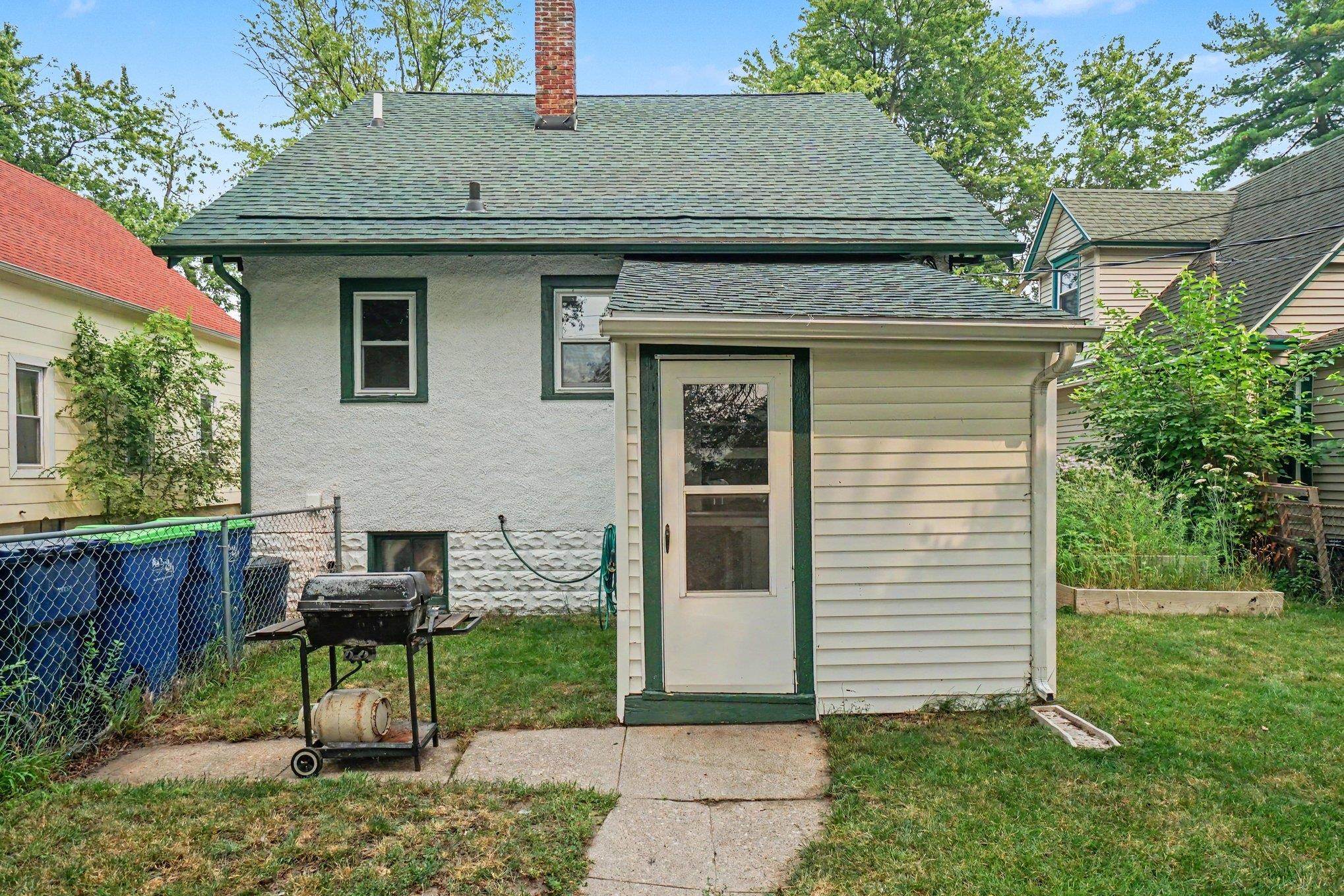 802 Wilson Street