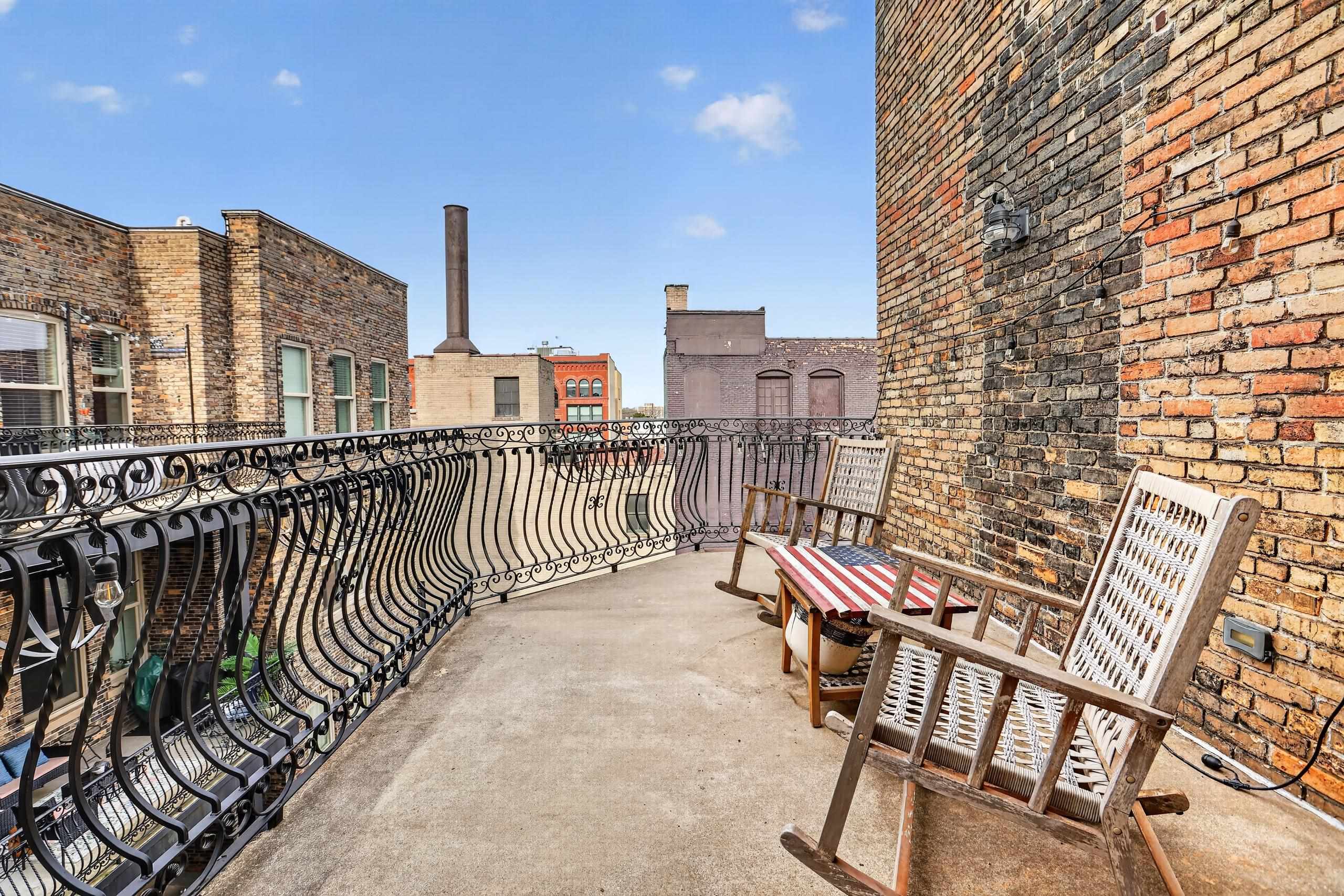 315 Center Ave Avenue Unit: 404