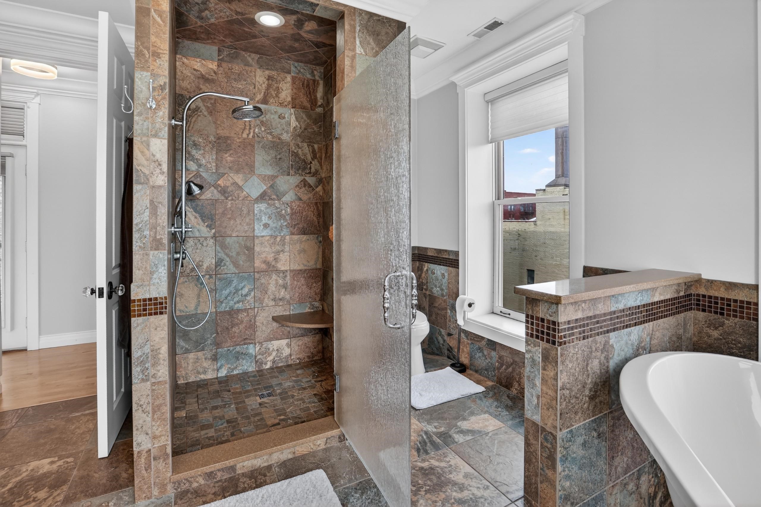 315 Center Ave Avenue Unit: 404