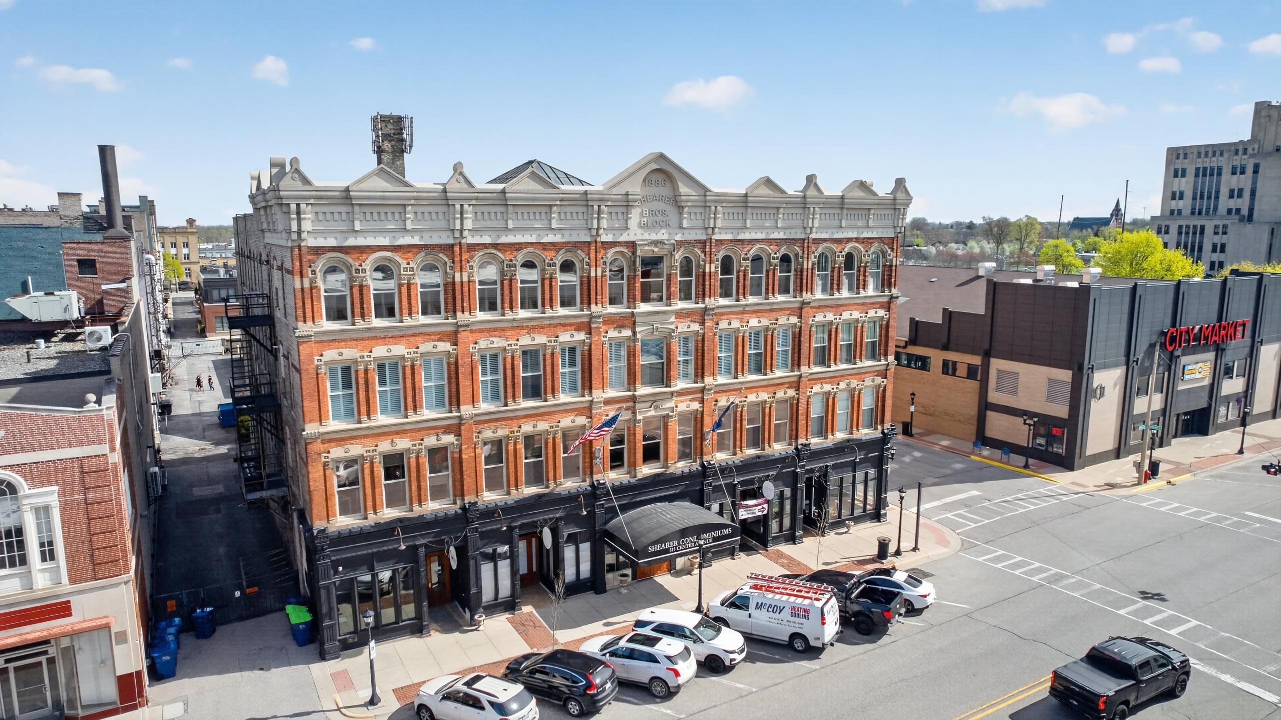 315 Center Ave Avenue Unit: 404