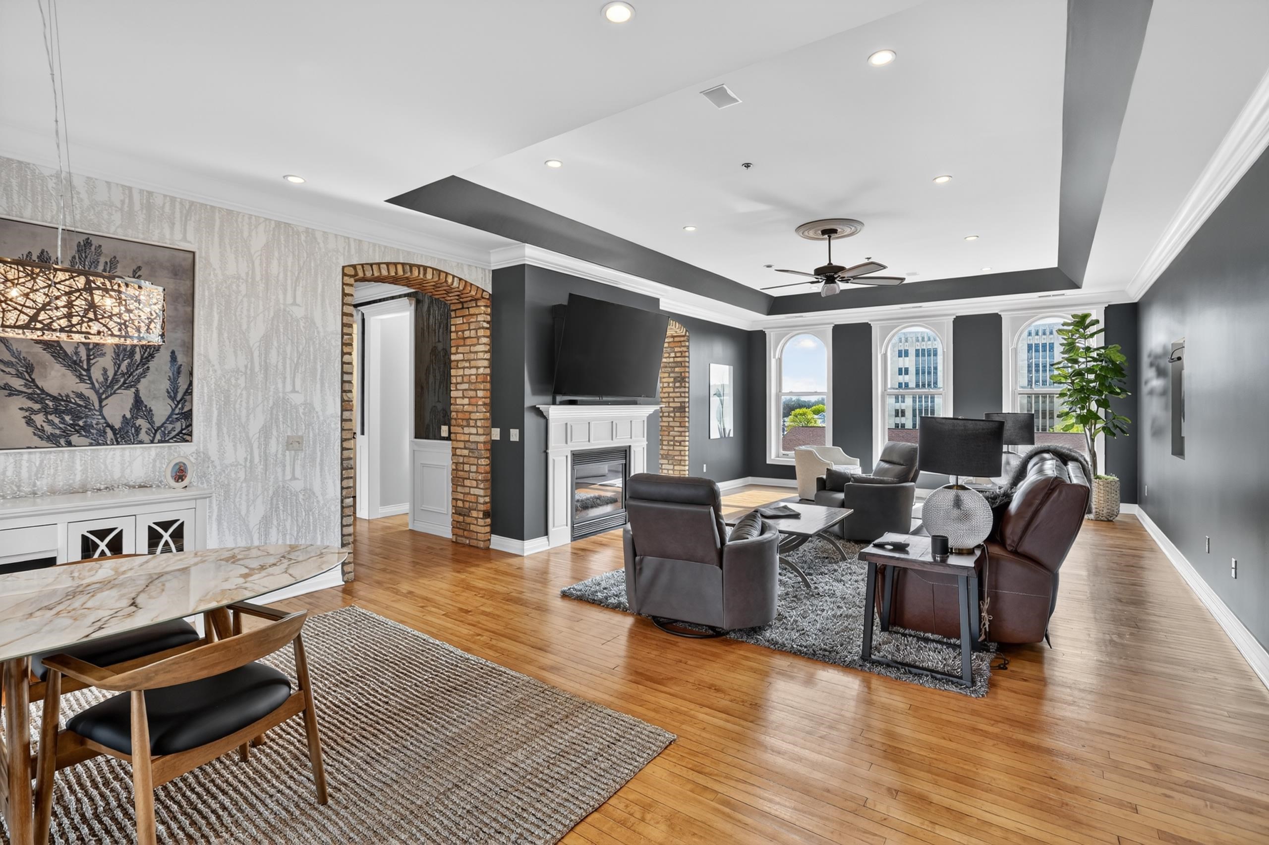315 Center Ave Avenue Unit: 404