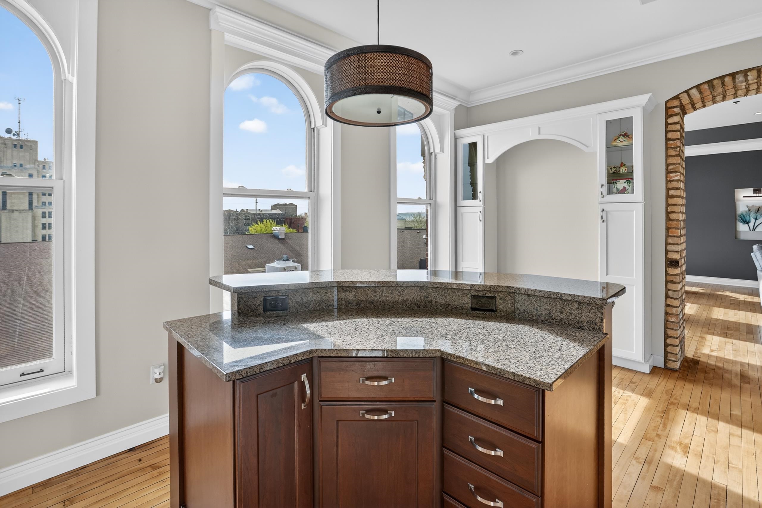 315 Center Ave Avenue Unit: 404