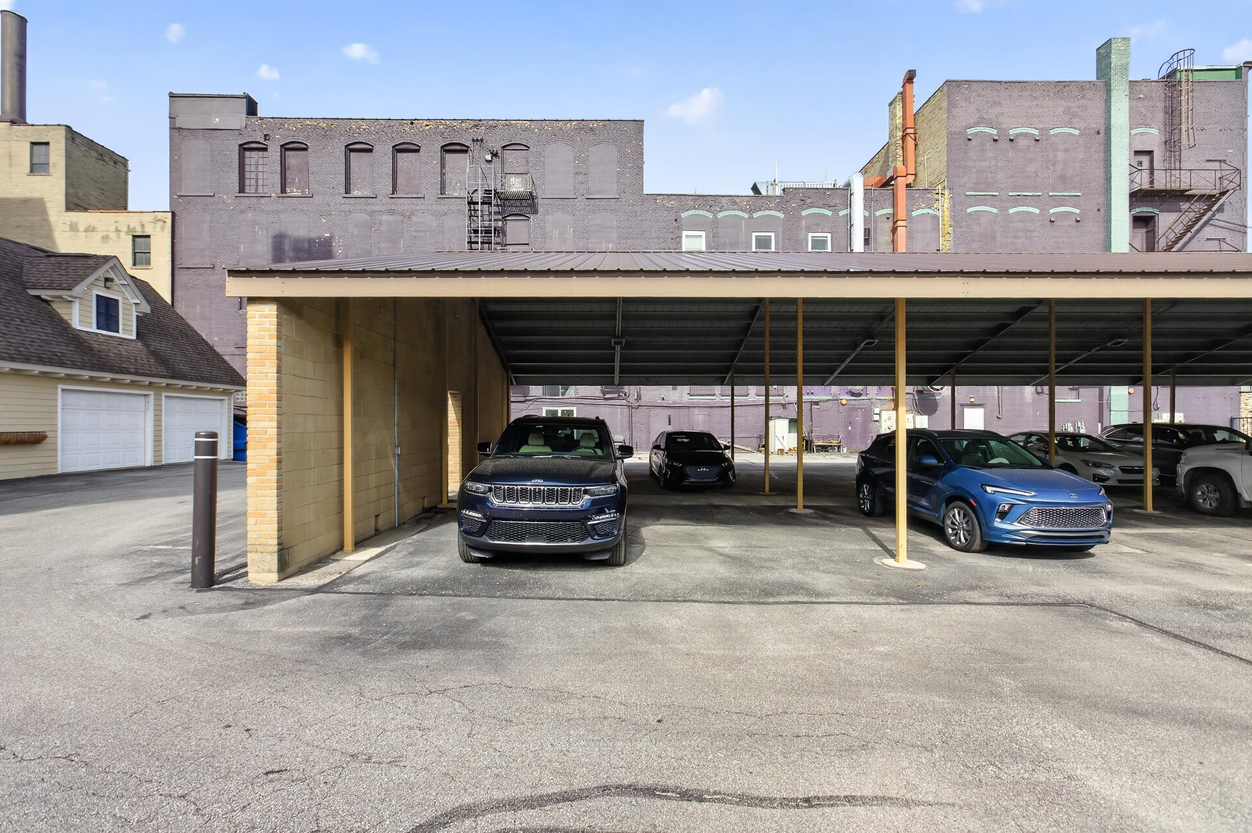 315 Center Ave Avenue Unit: 404