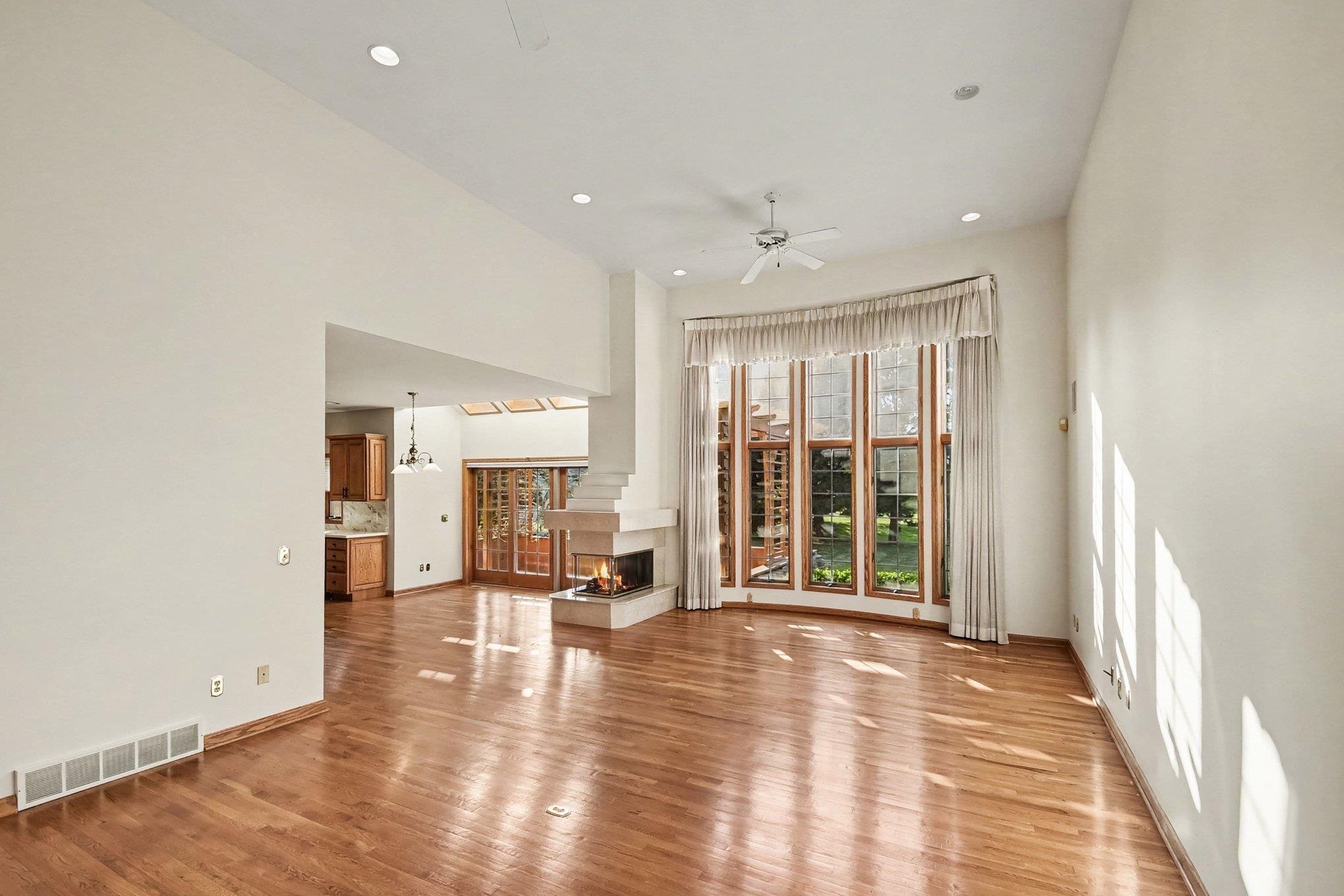 4257 Autumn Ridge Drive