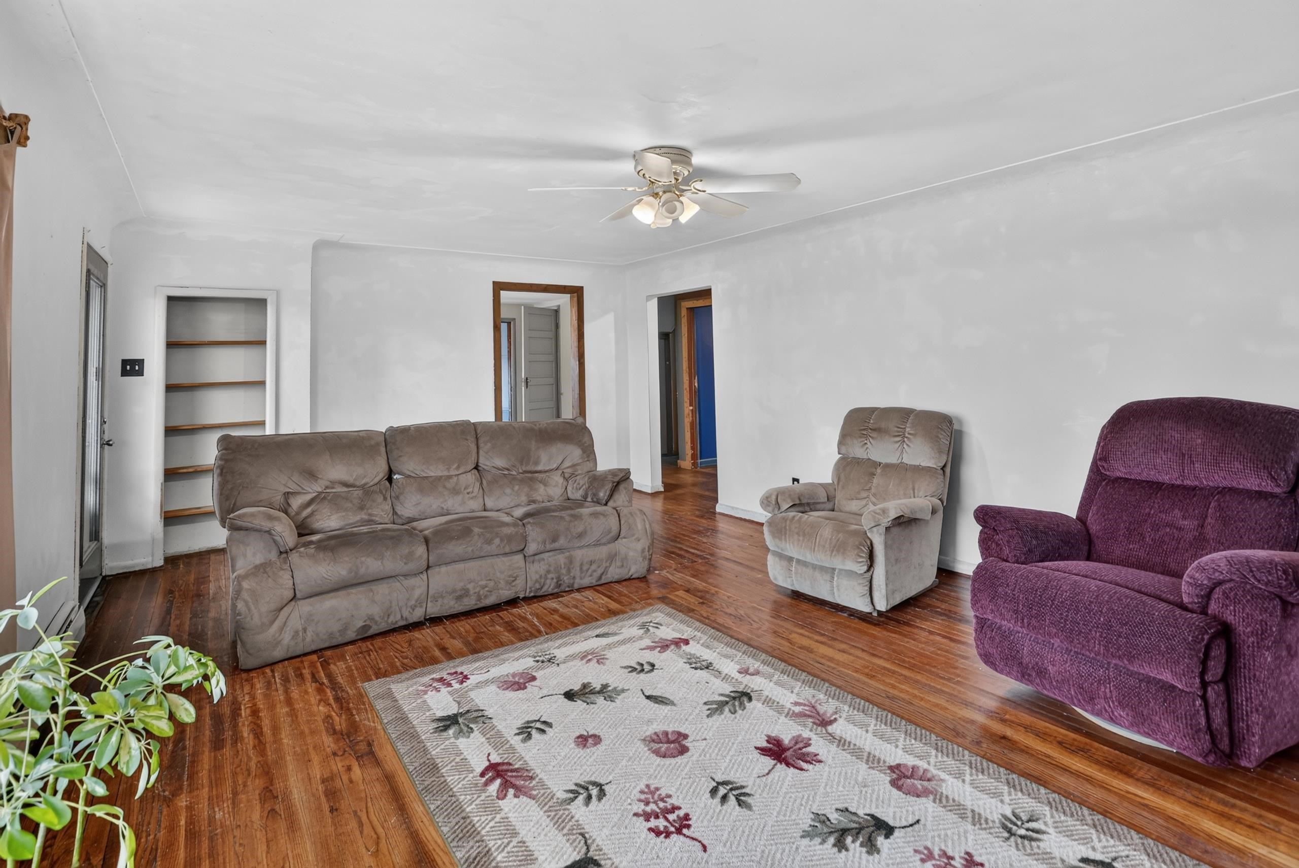 5441 N Huron Road
