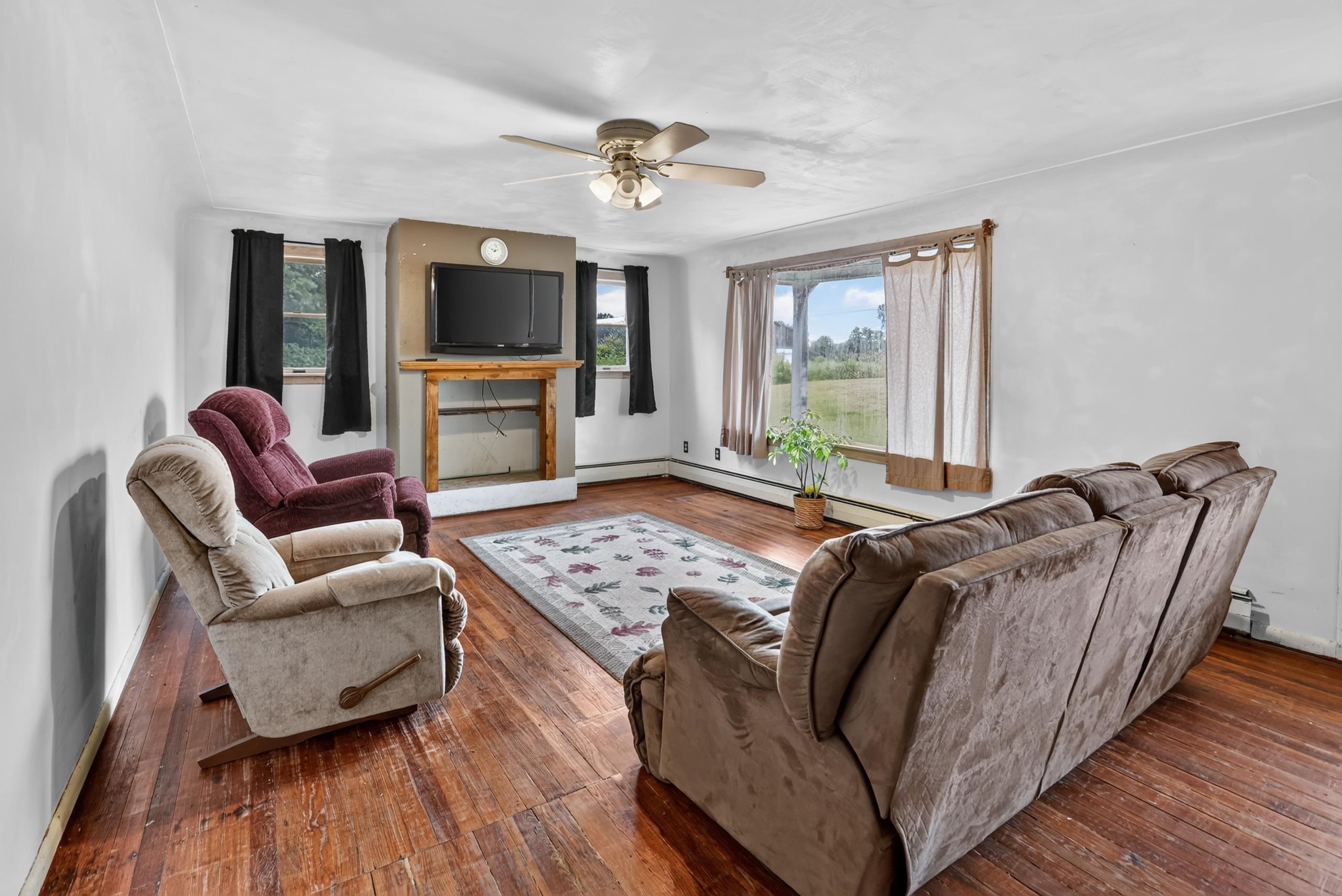 5441 N Huron Road
