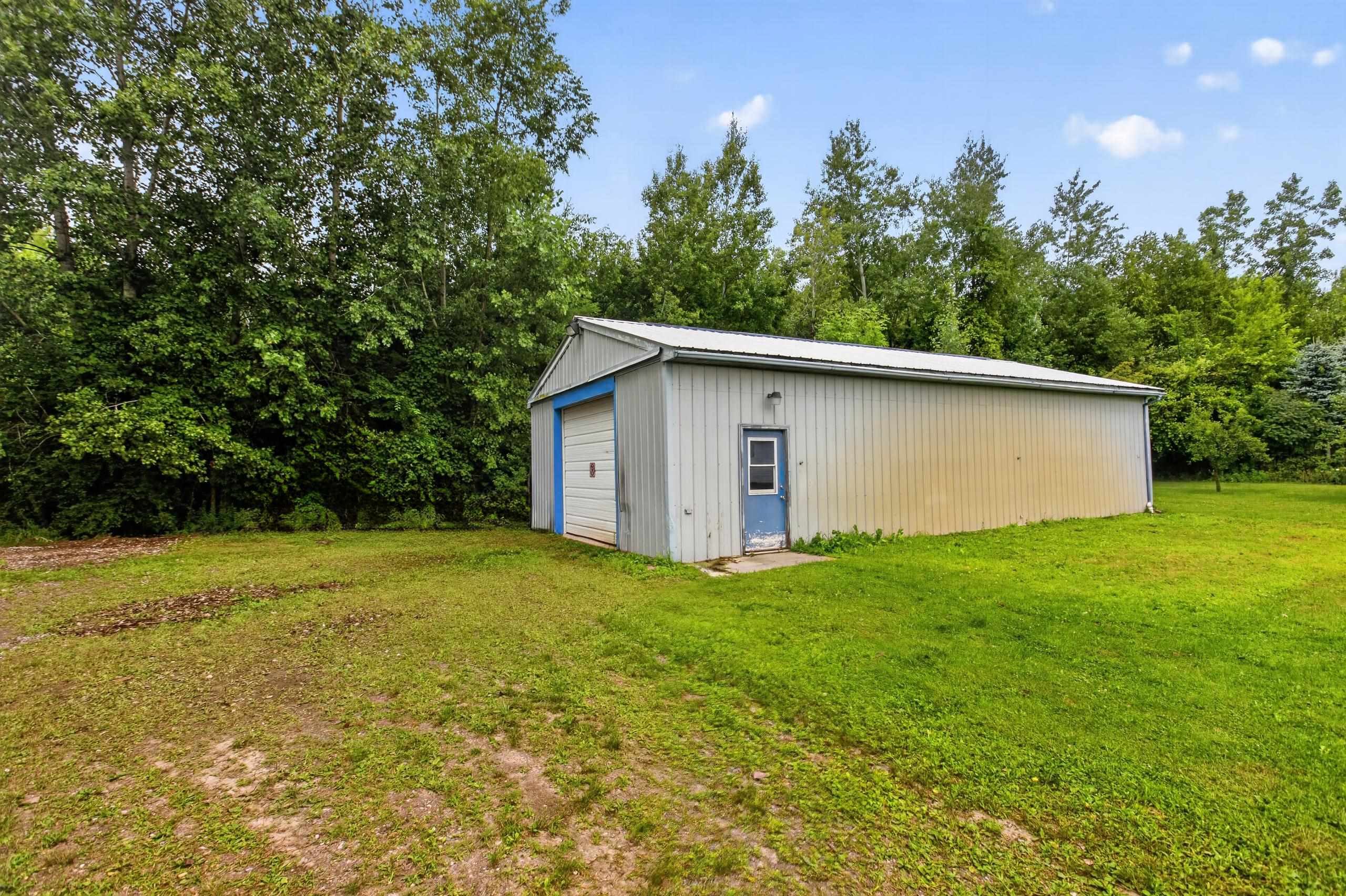 5441 N Huron Road