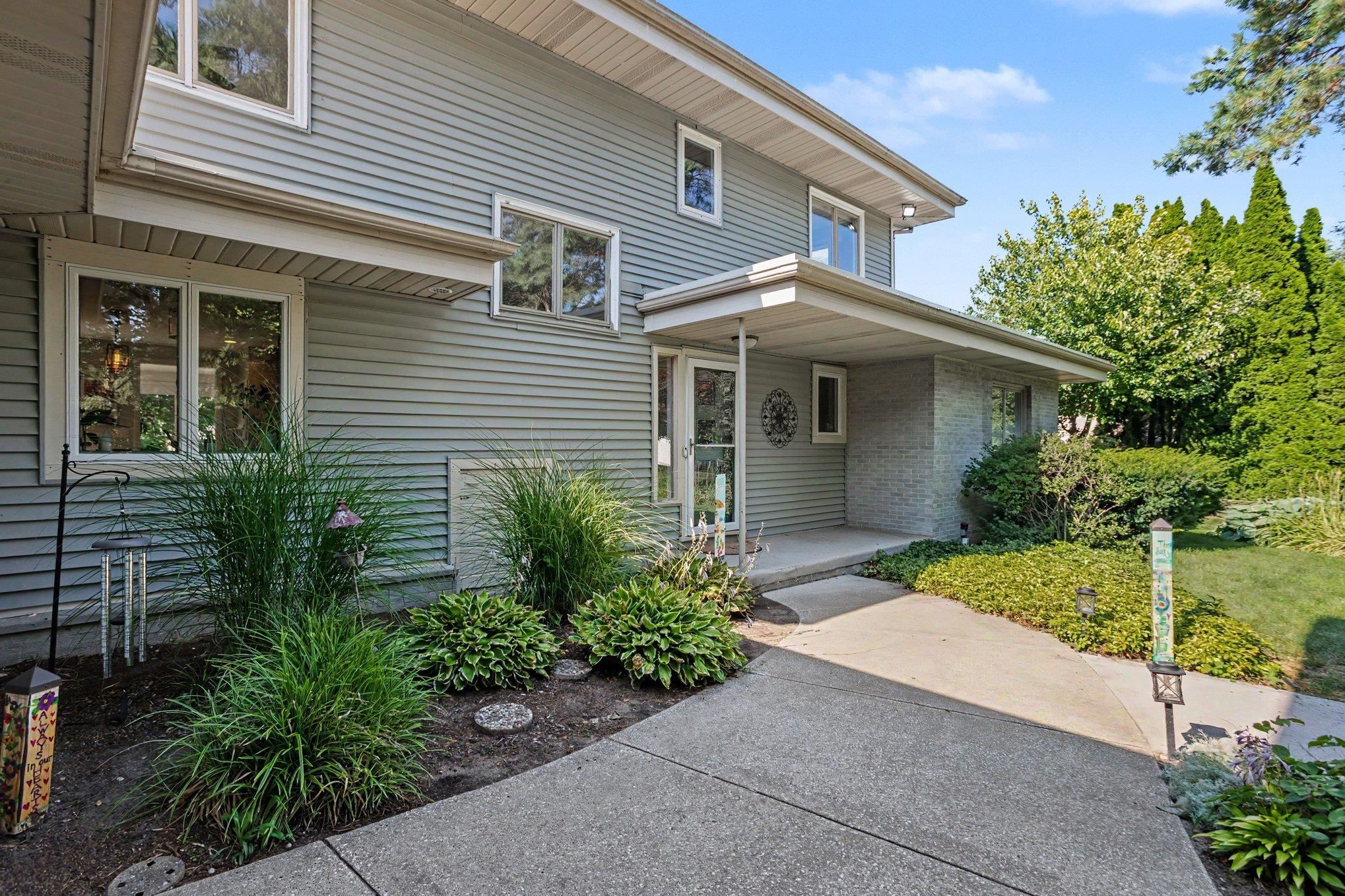 3717 Kawkawlin River Drive Drive