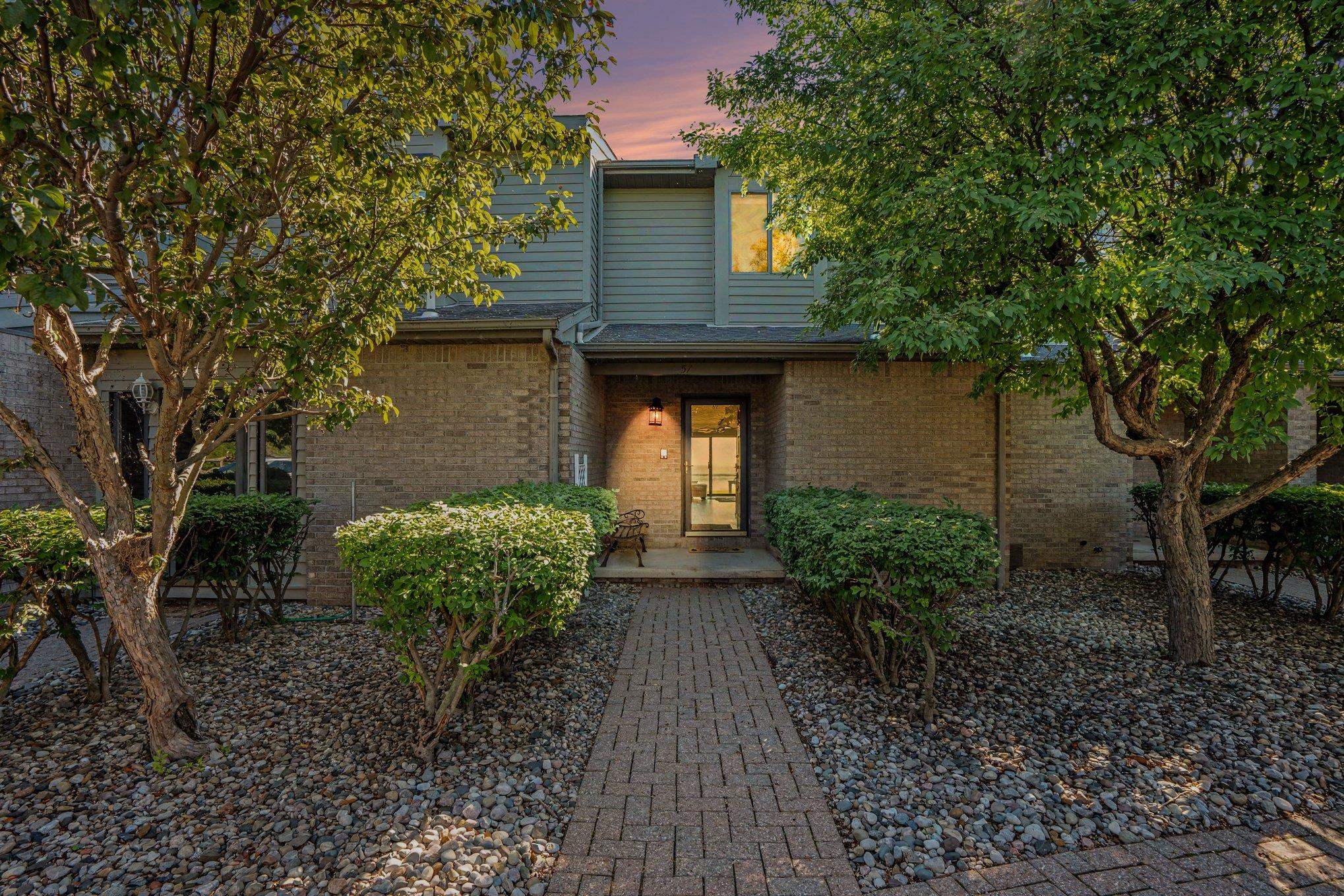57 Harbour View Pointe Road