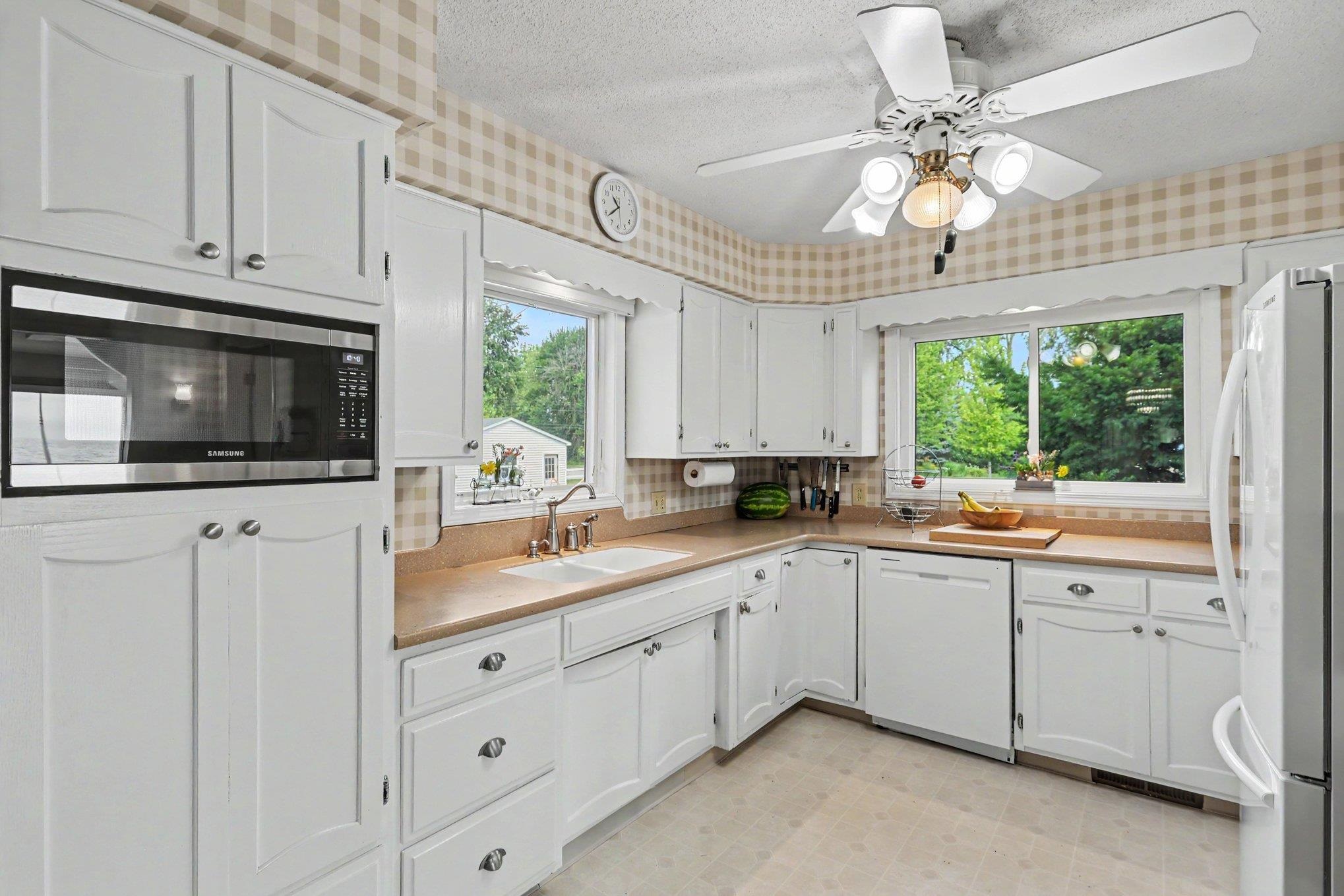 705 S Linwood Beach Road