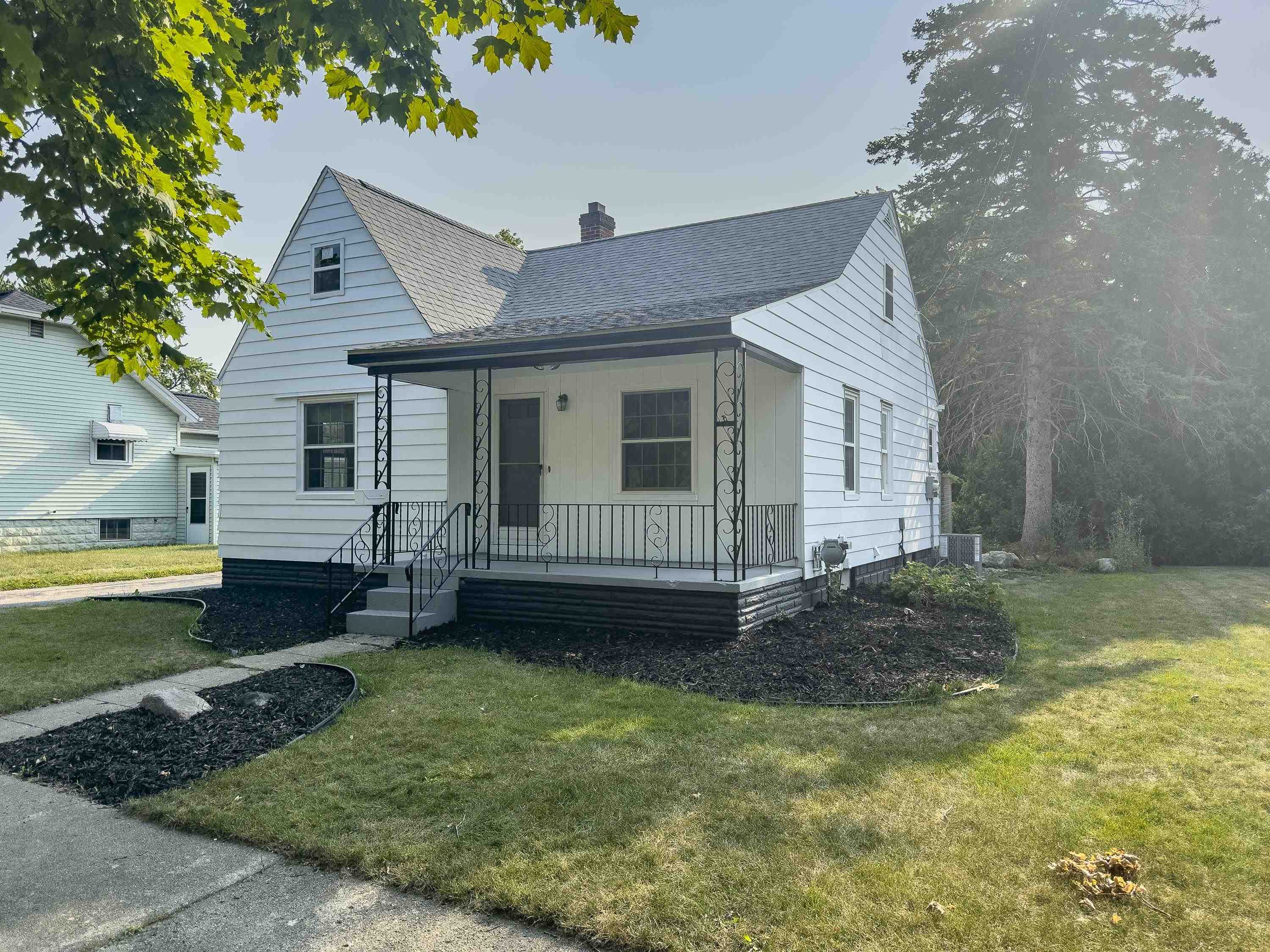 707 Burns Street