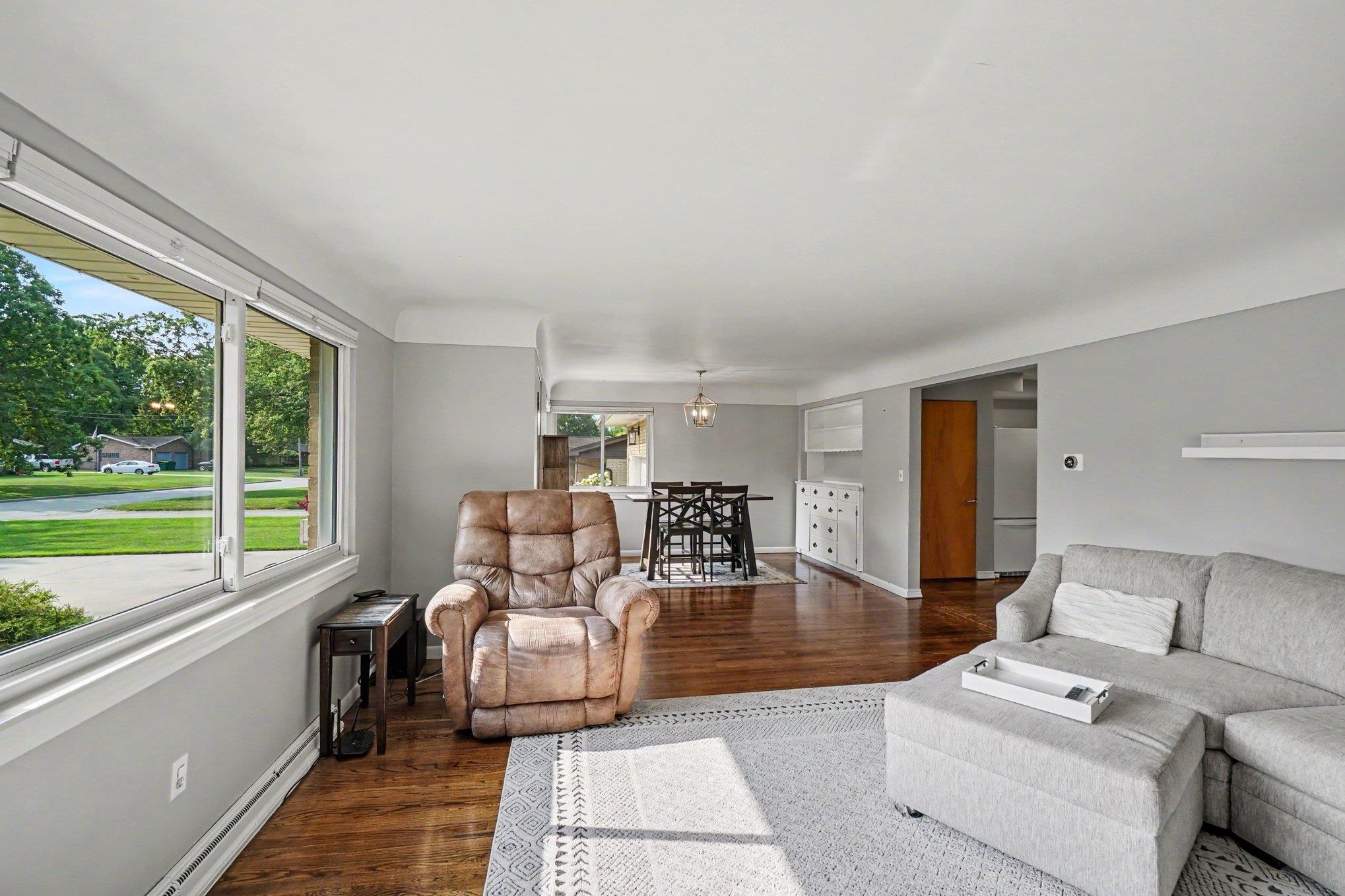 4652 Beverly Lane