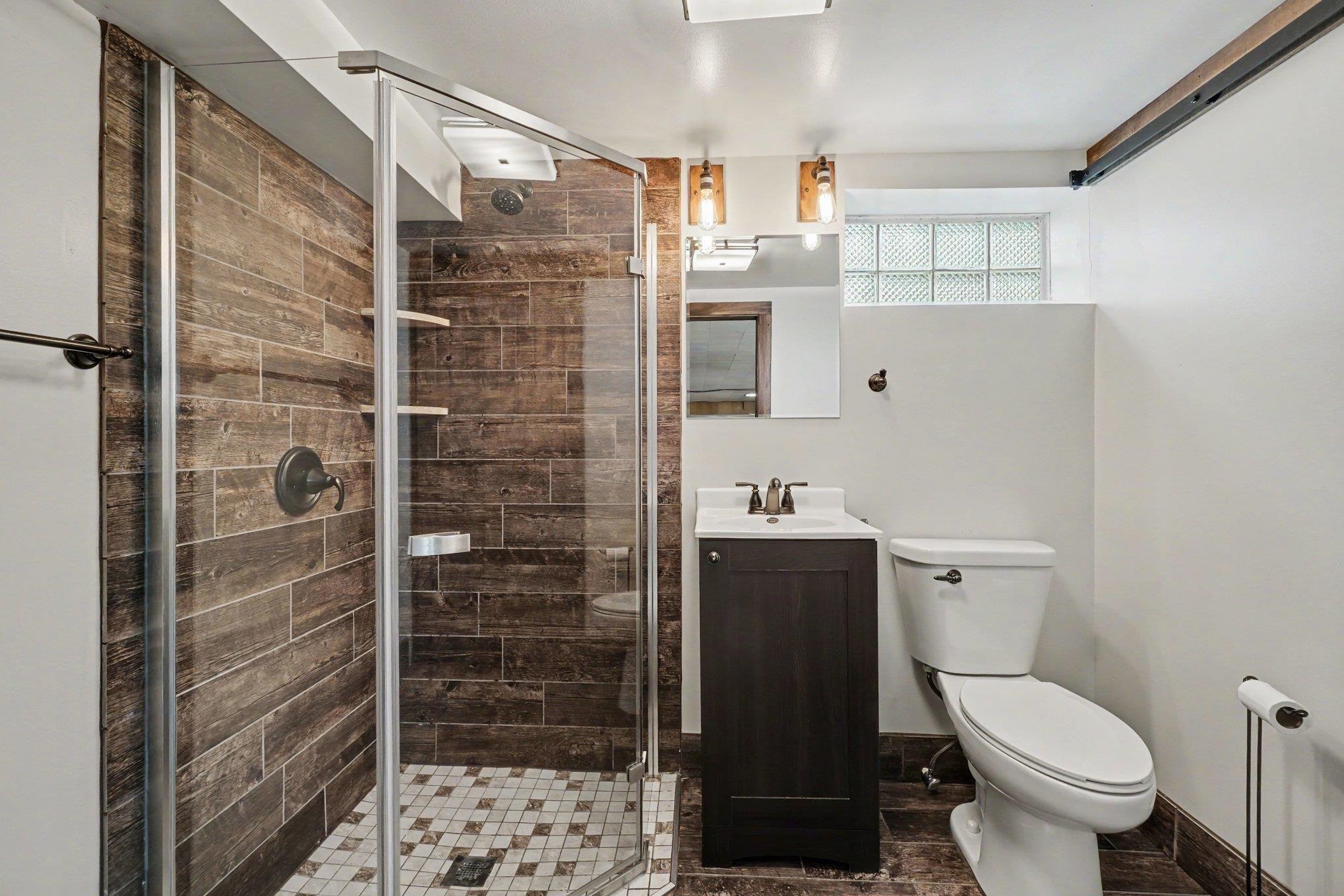 4652 Beverly Lane