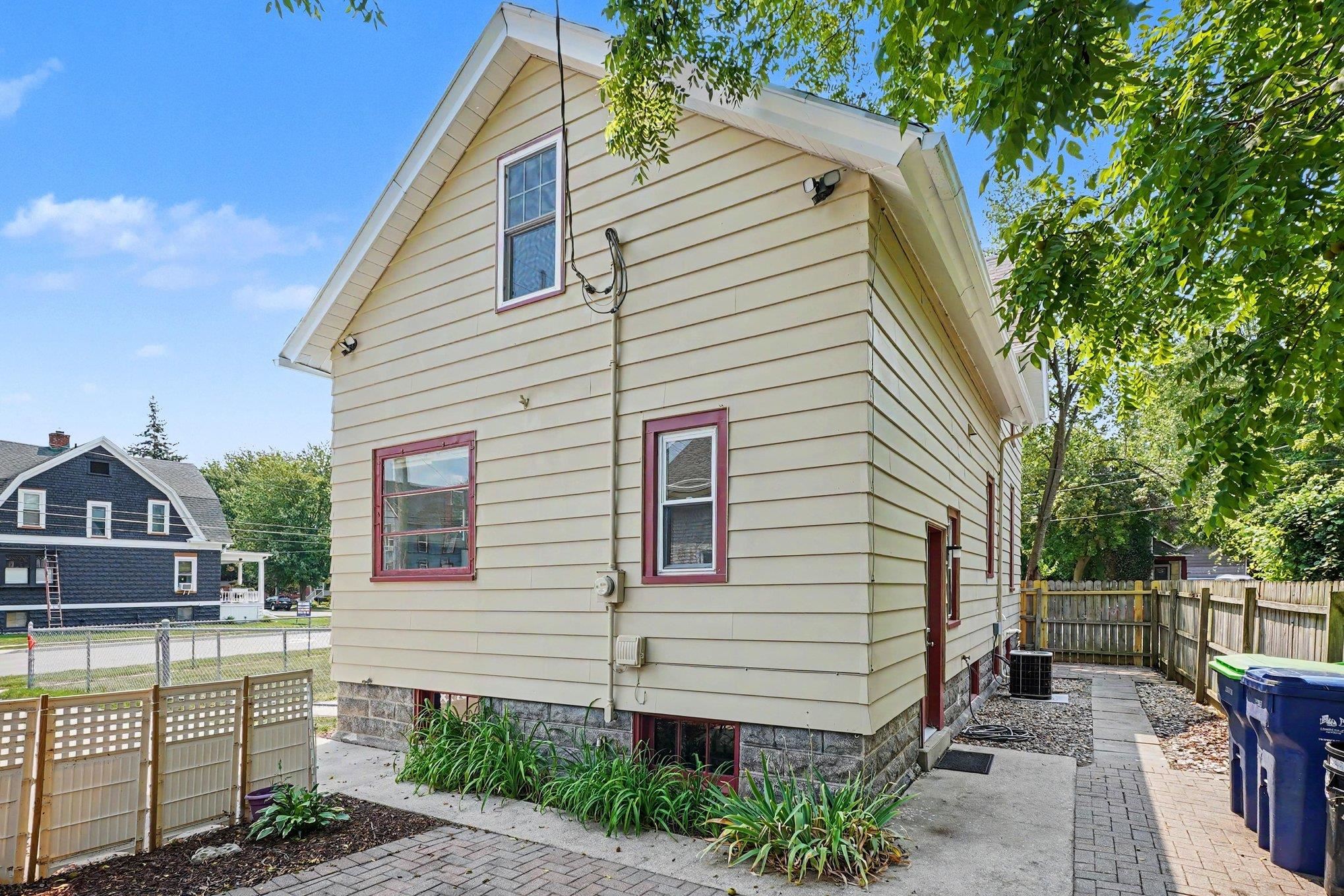2023 4th Street