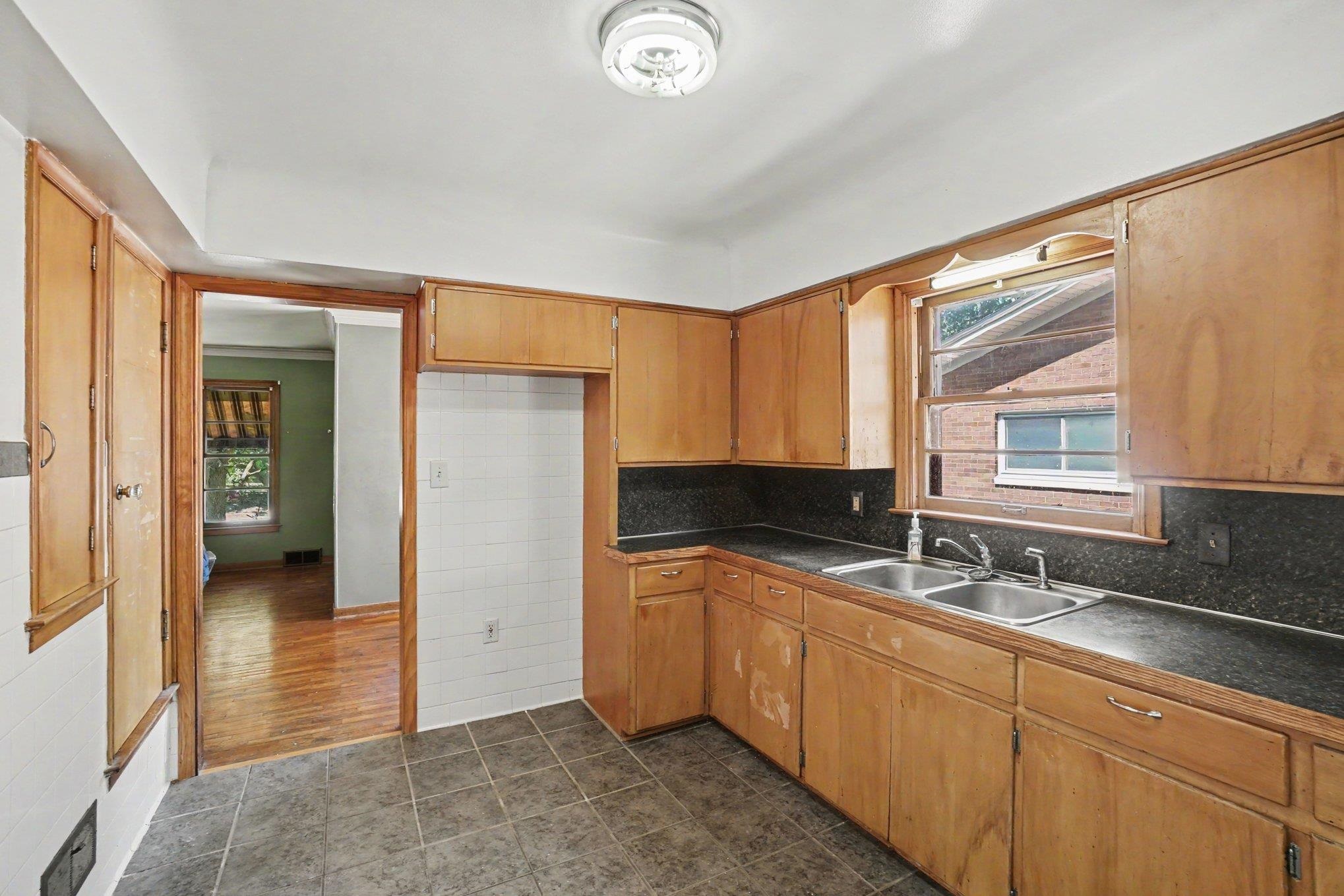 706 Loessel Court