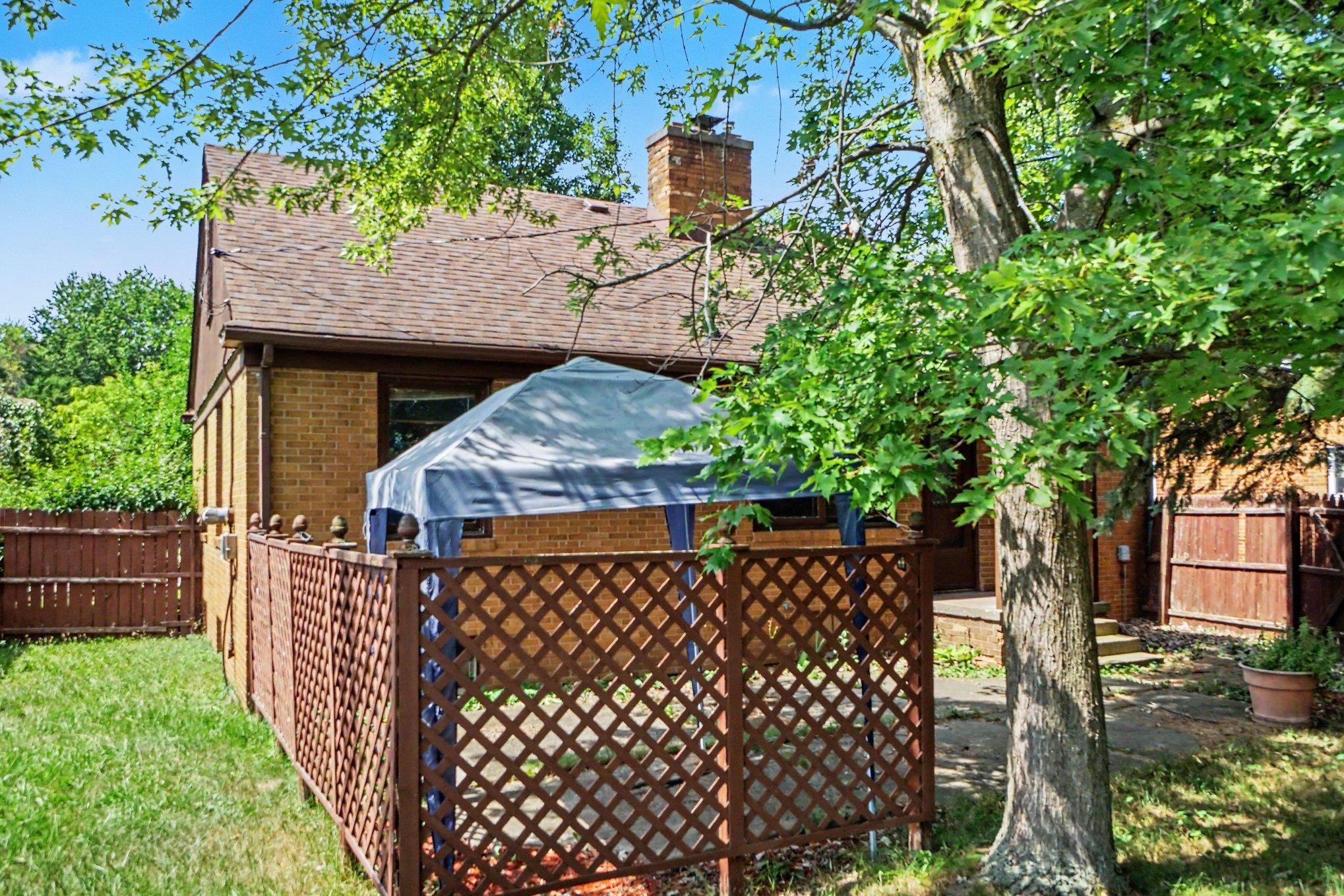 706 Loessel Court
