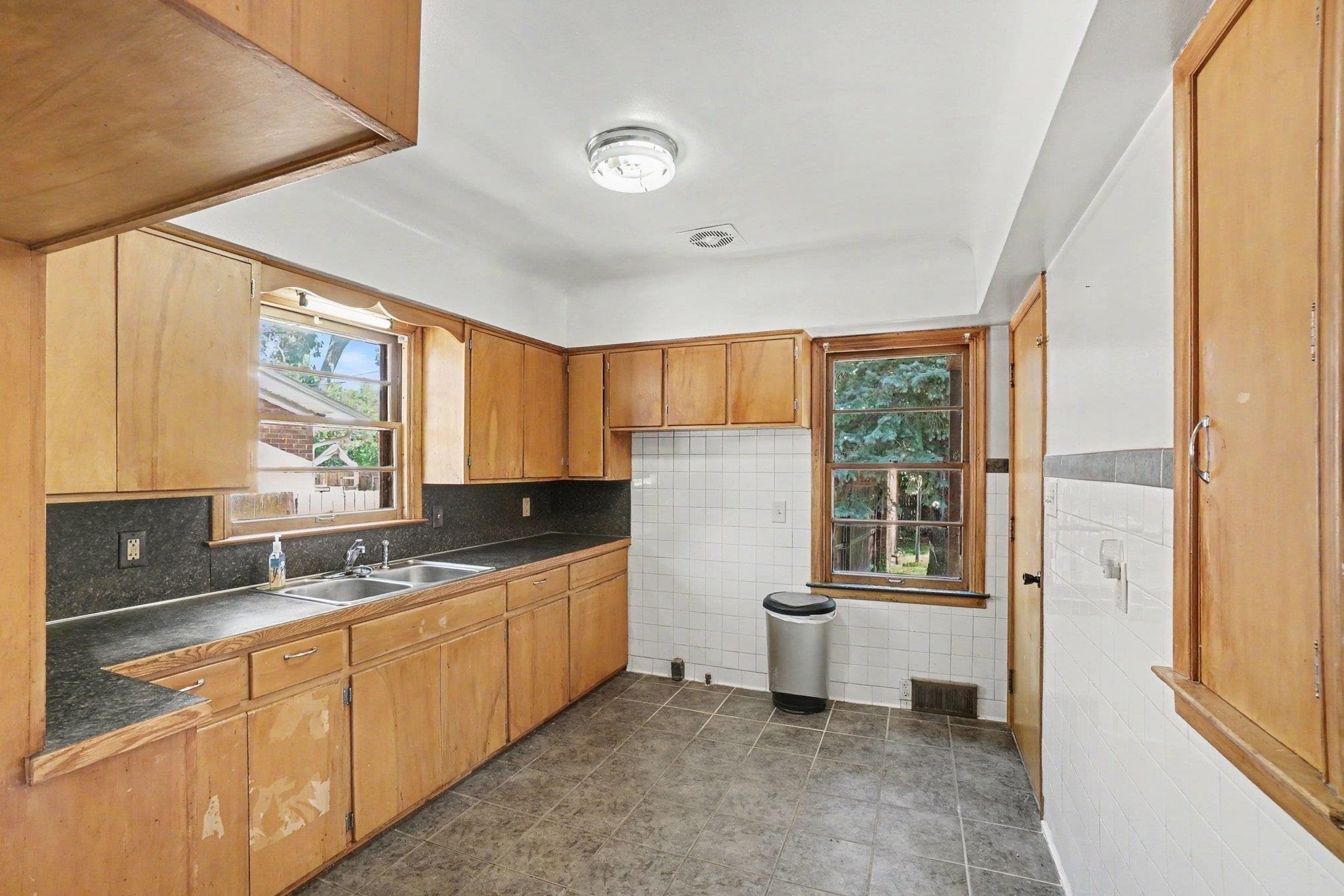 706 Loessel Court