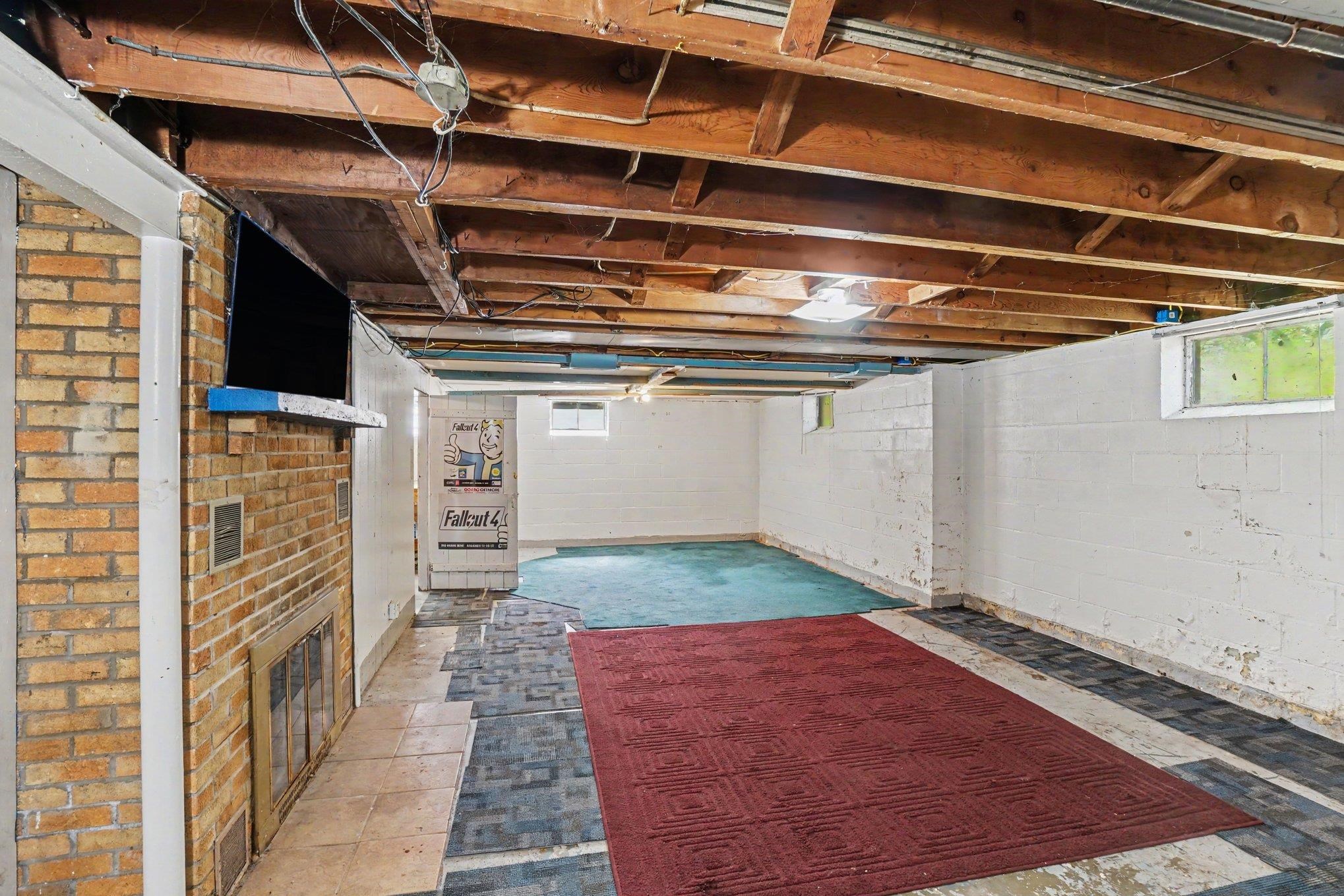 706 Loessel Court