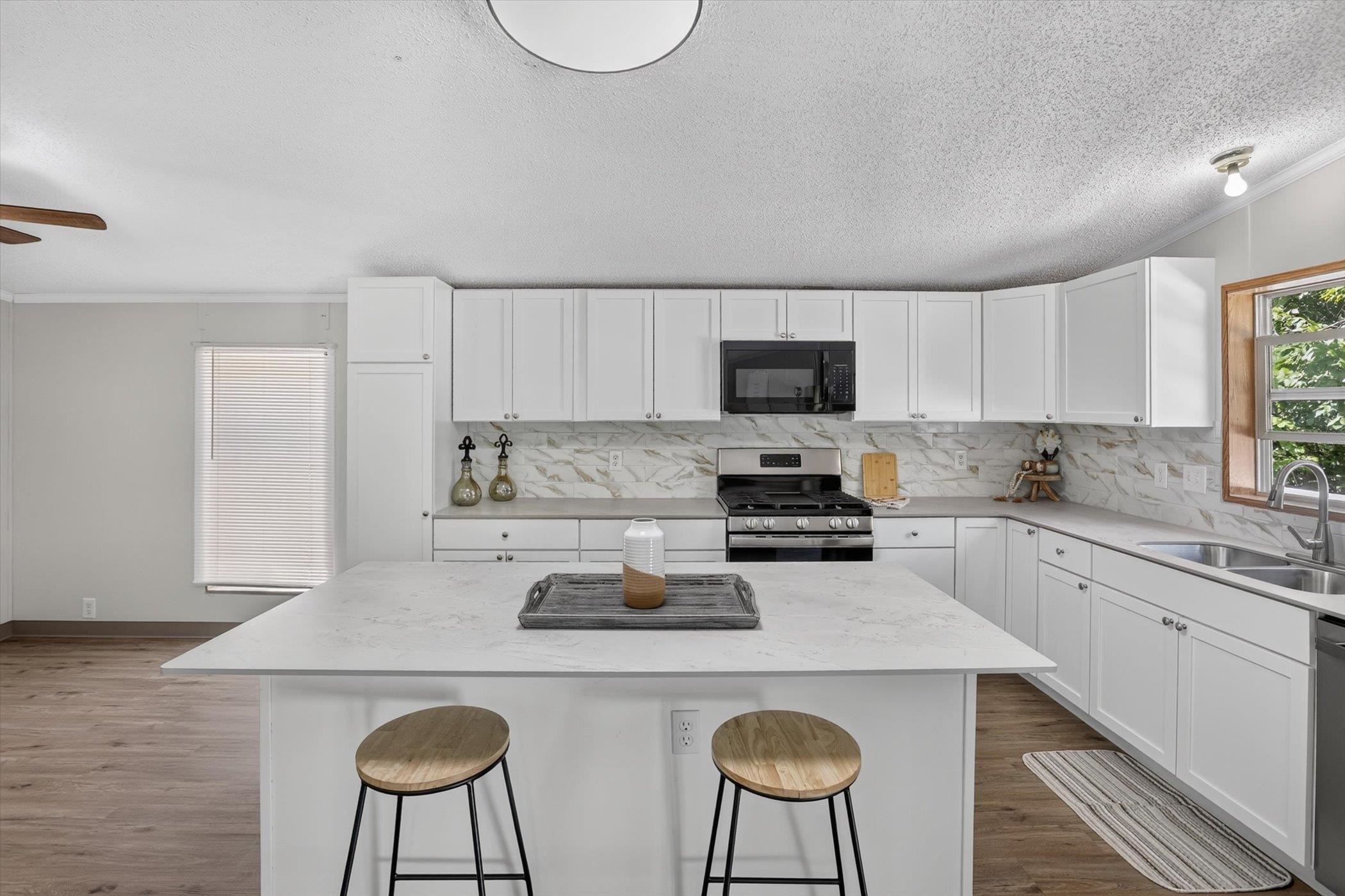 1224 Rainbow Drive