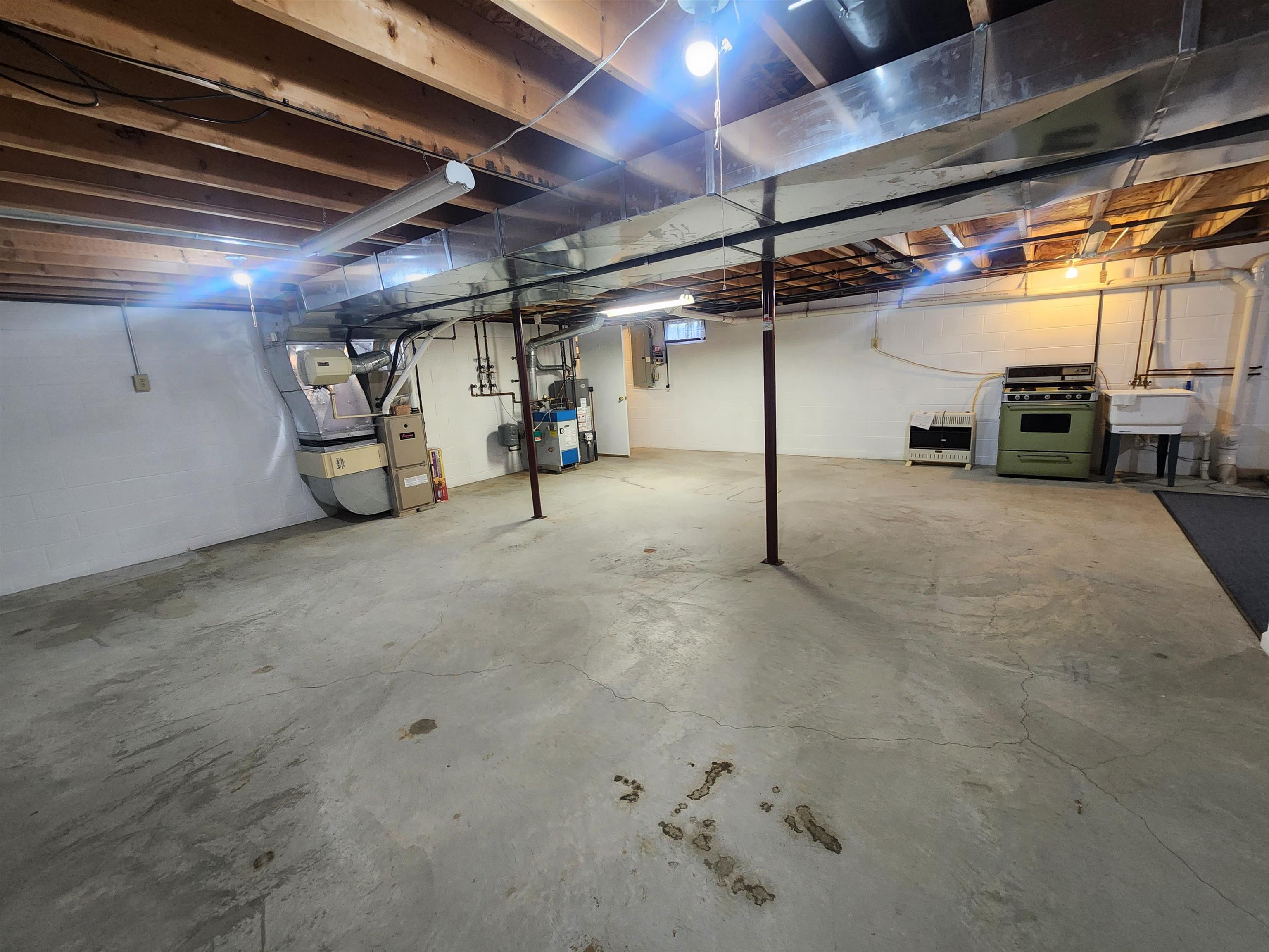 808 W Nebobish Road