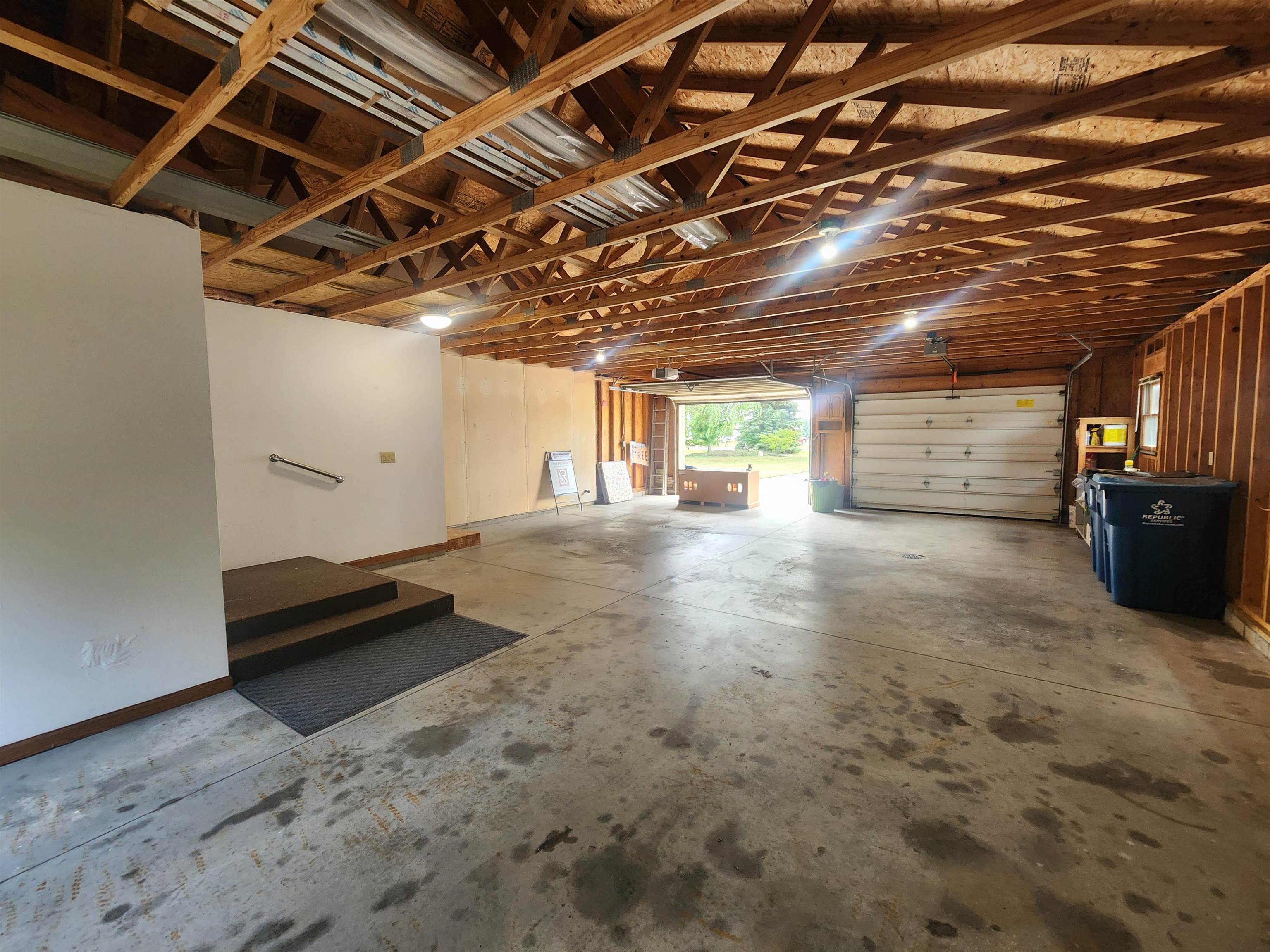 808 W Nebobish Road