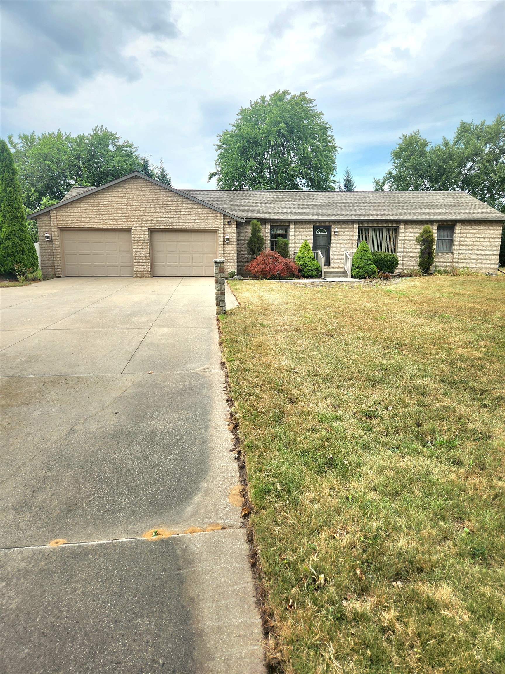 808 W Nebobish Road