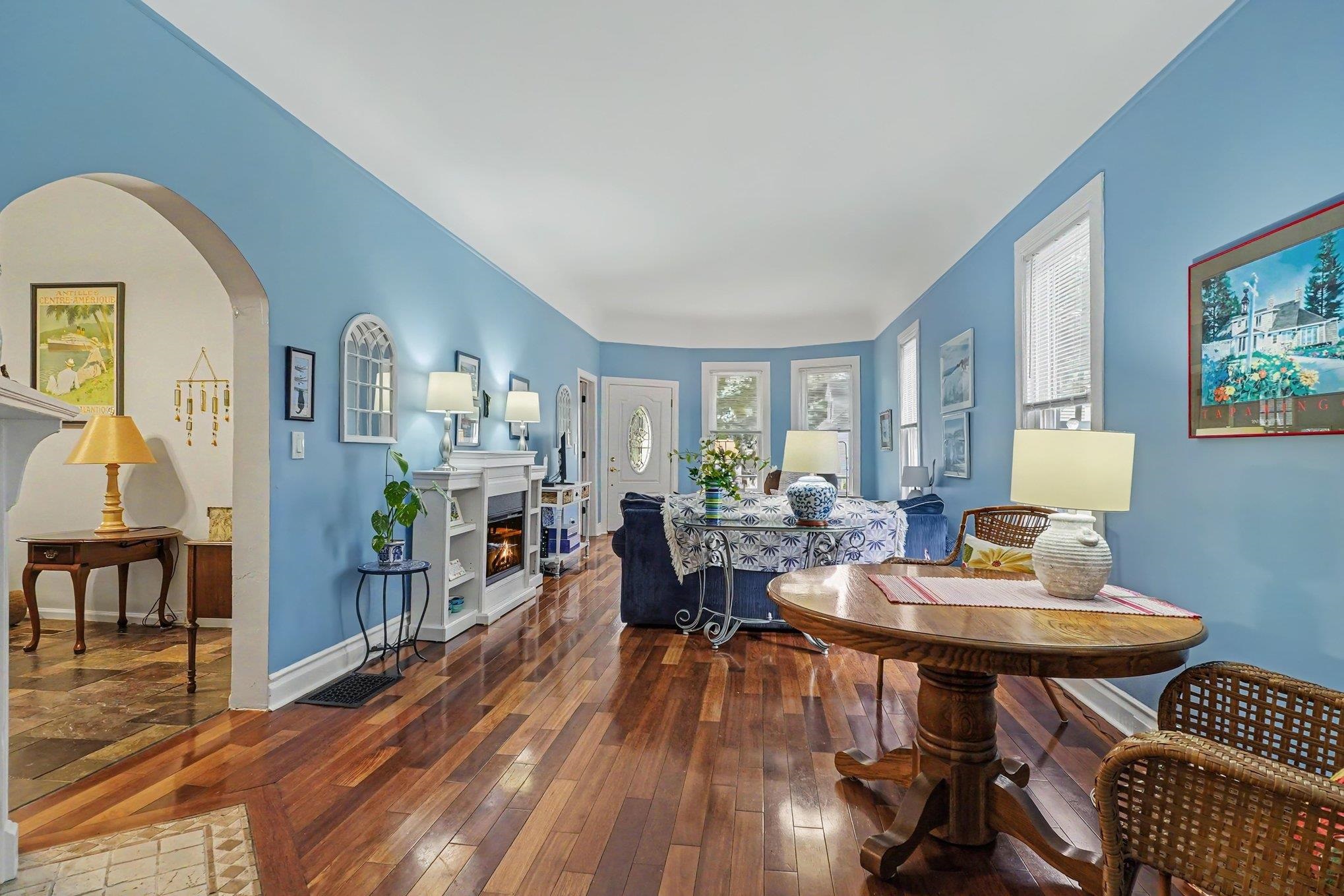 2135 6th Street