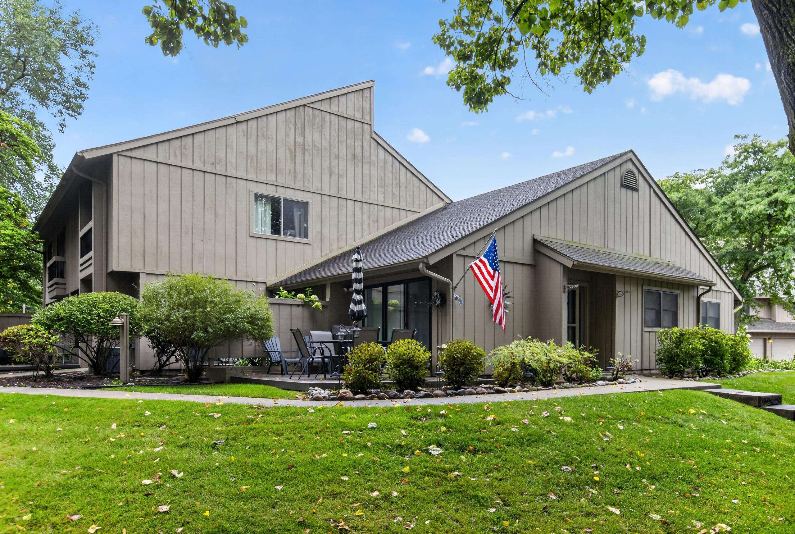 2358 Bay Woods Court