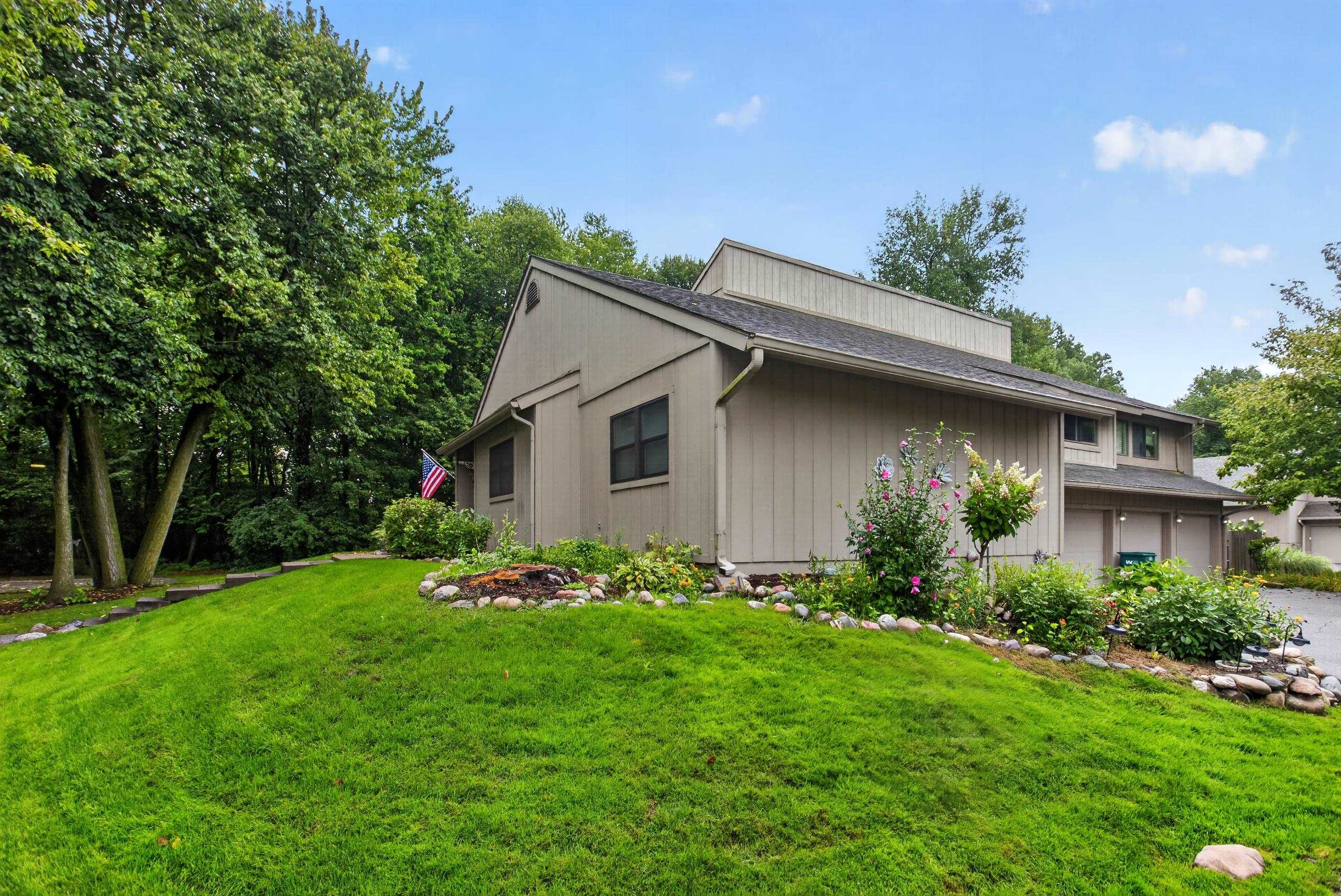 2358 Bay Woods Court