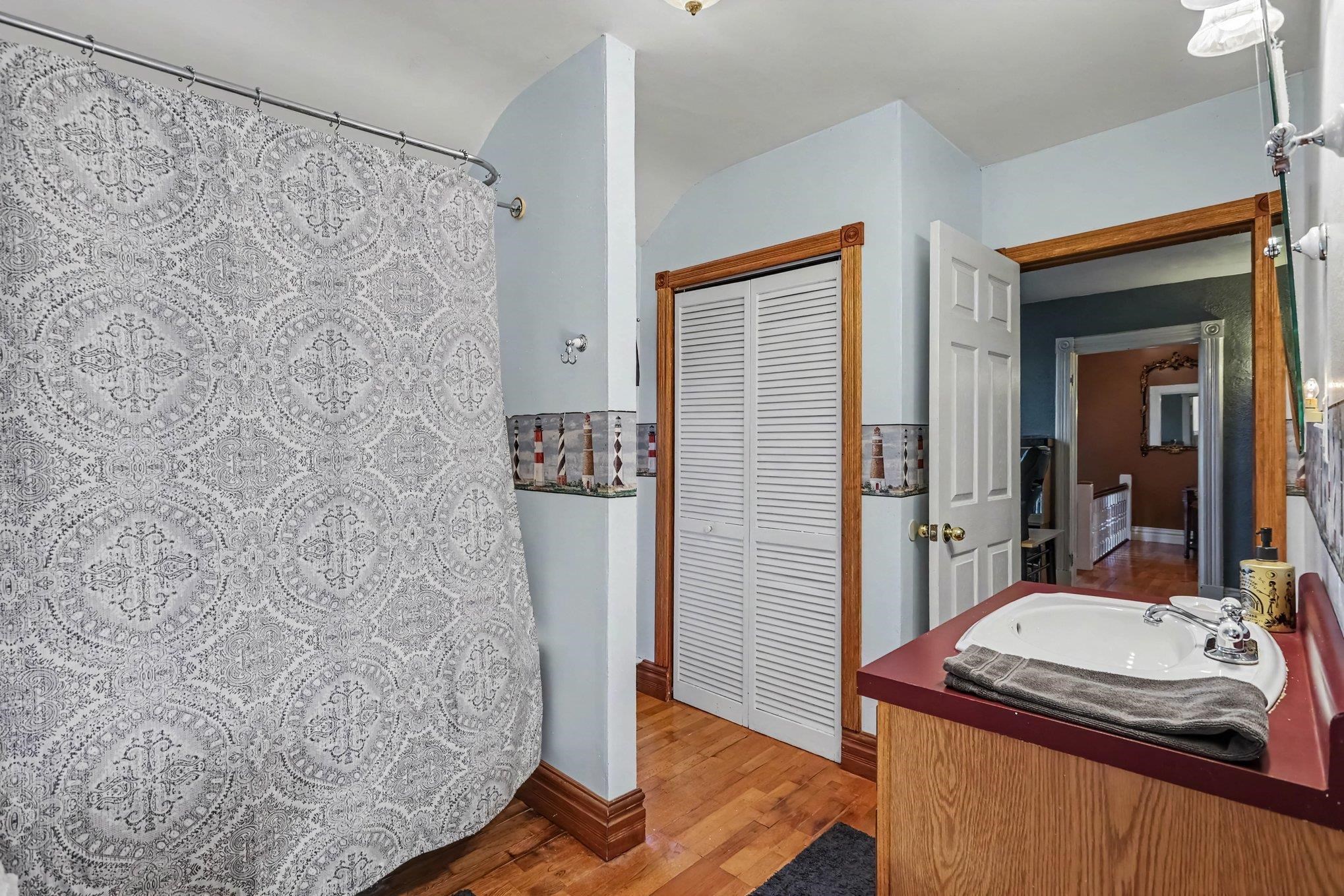 1812 9th Street