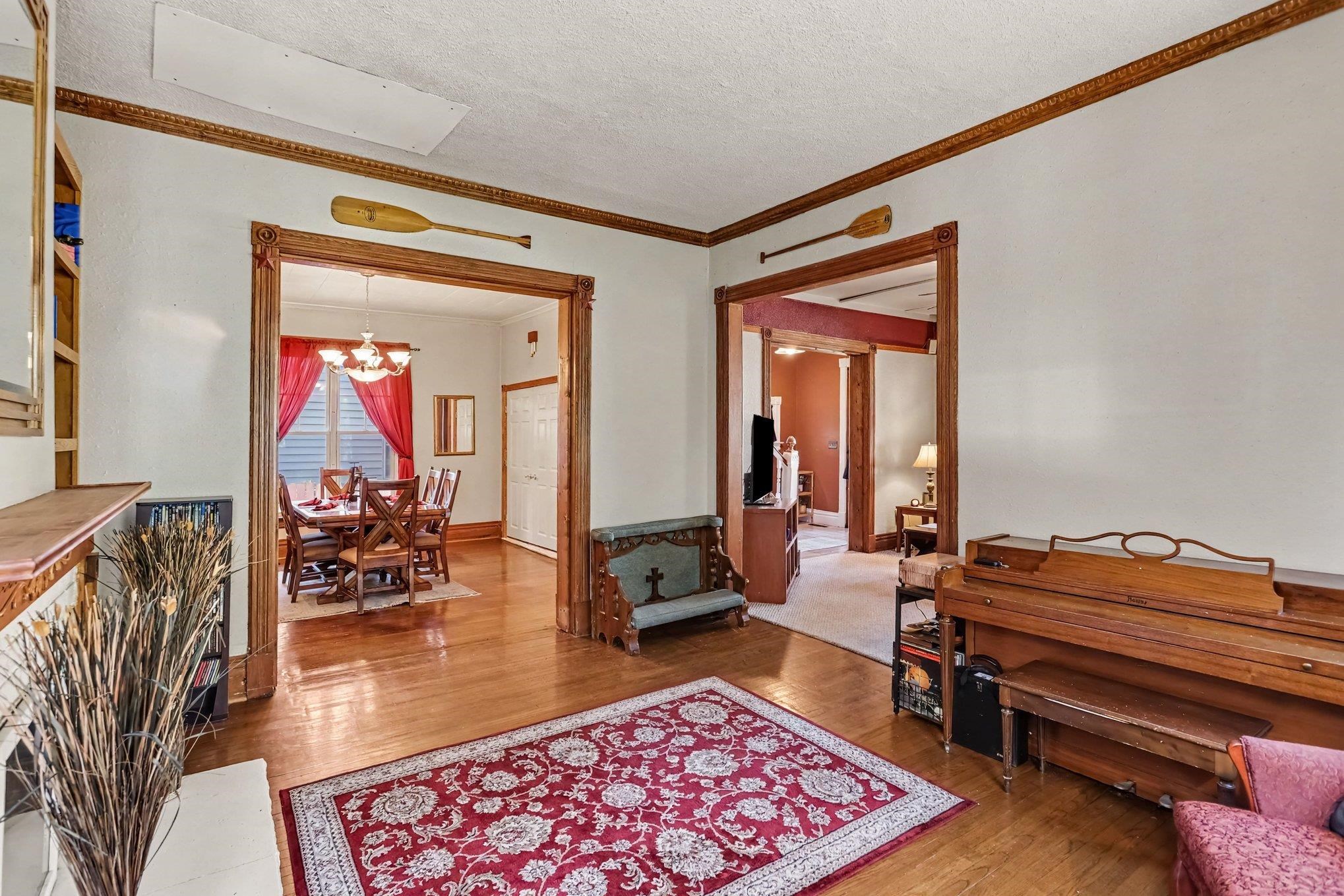1812 9th Street