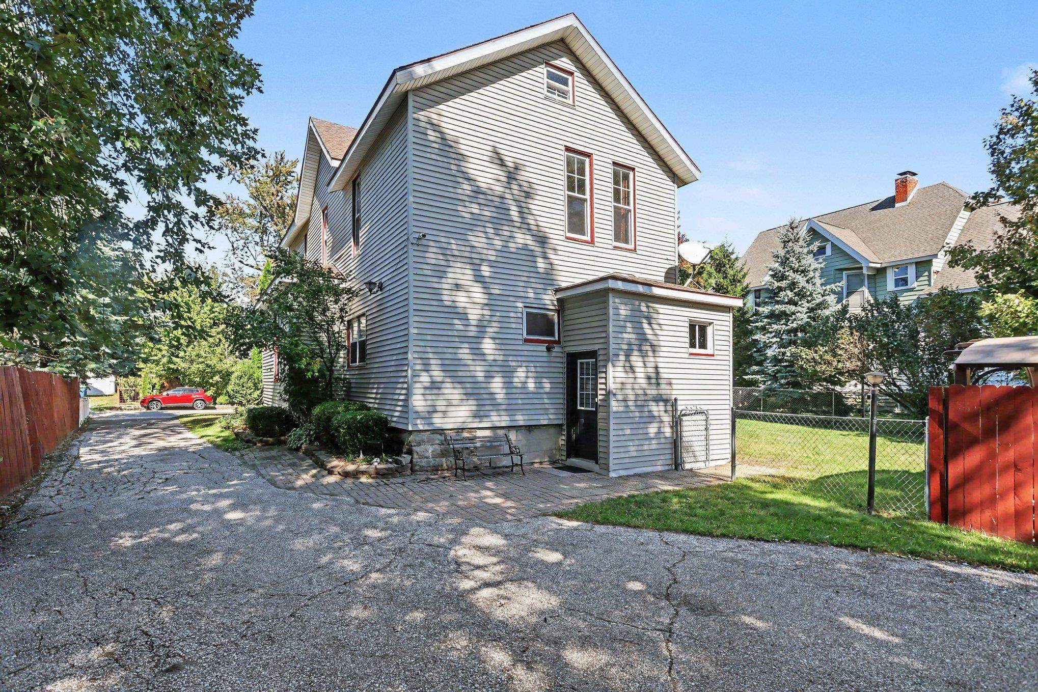 1812 9th Street