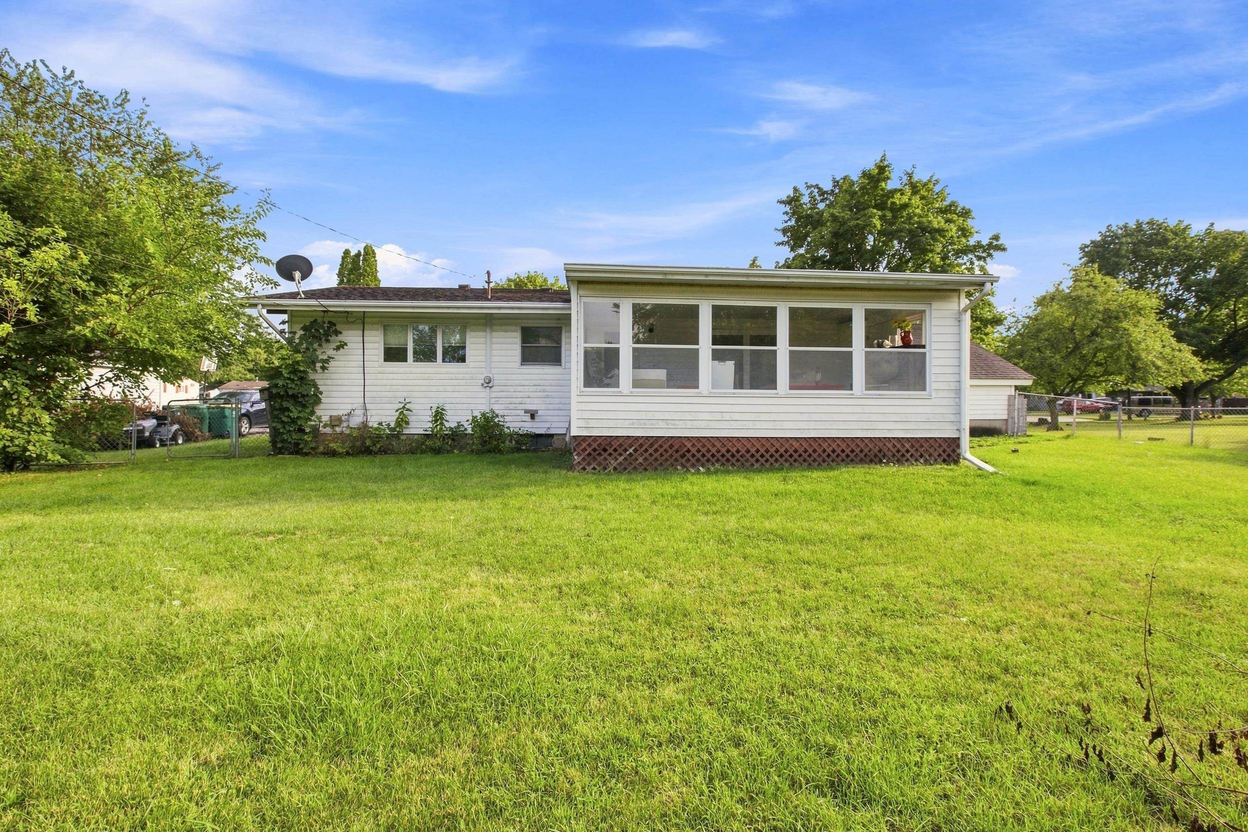 3281 Broadmore Drive