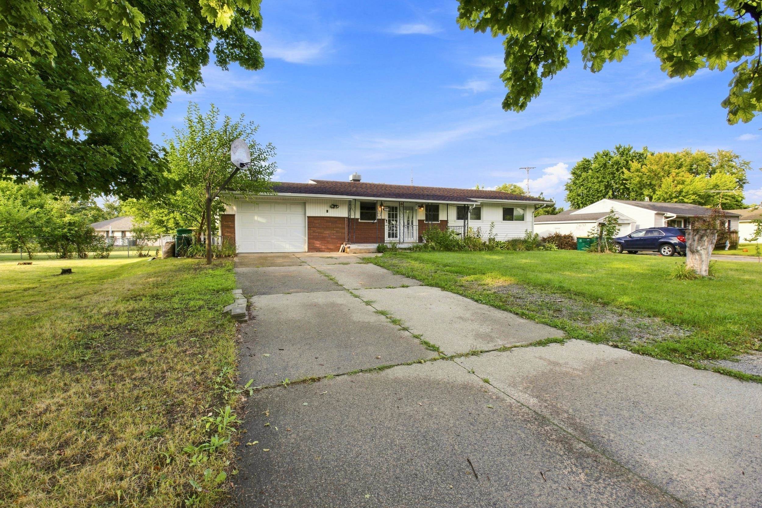 3281 Broadmore Drive