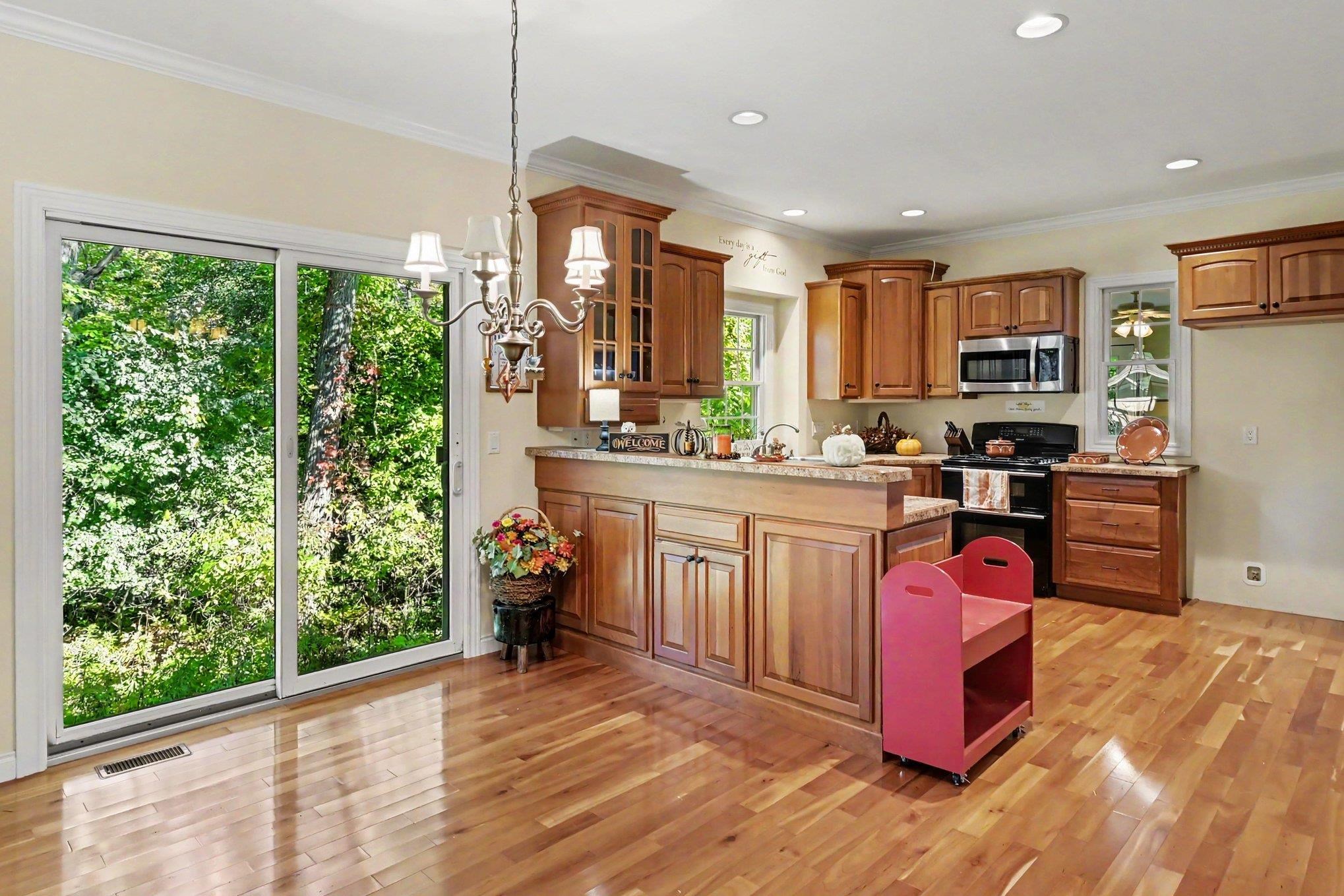 7430 Rock Hollow Lane